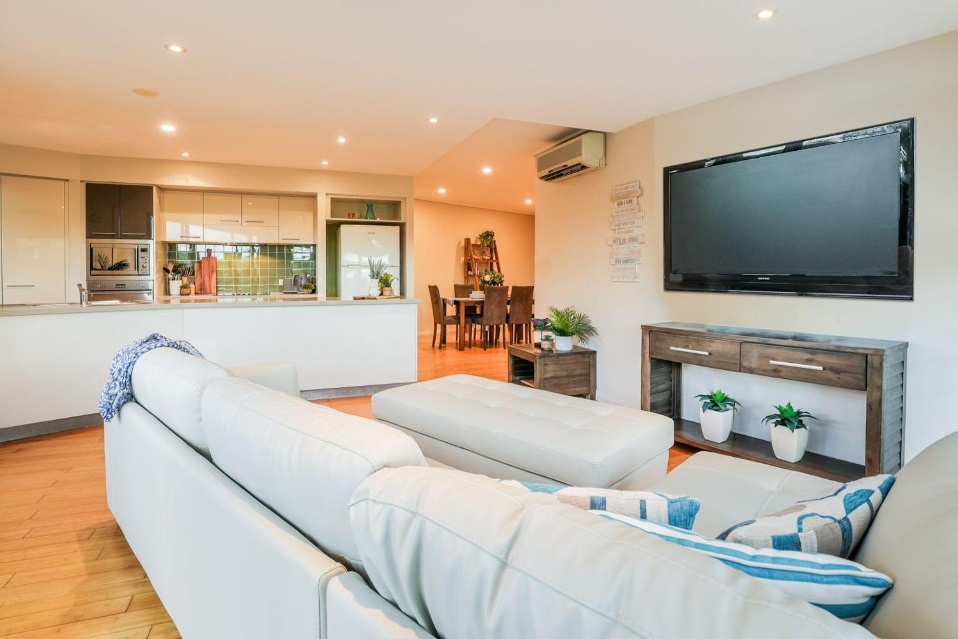 Loka 7 beachfront apartment