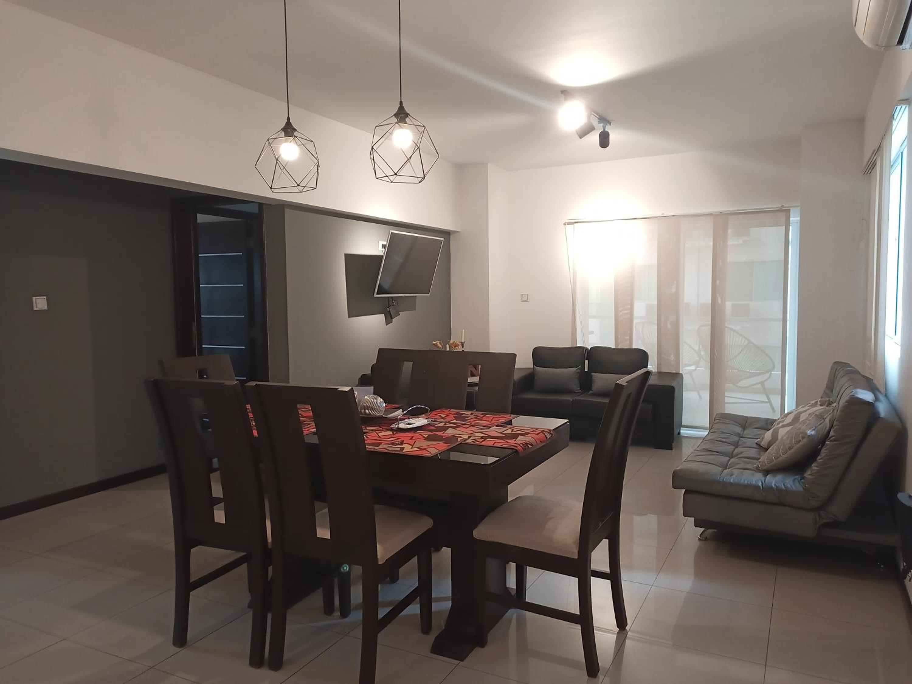 Luxury Apartment -3 bedrooms
