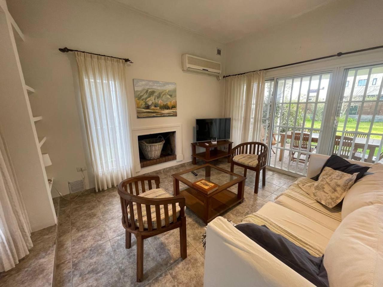 Casa Country Golf Club, Pagos en USD