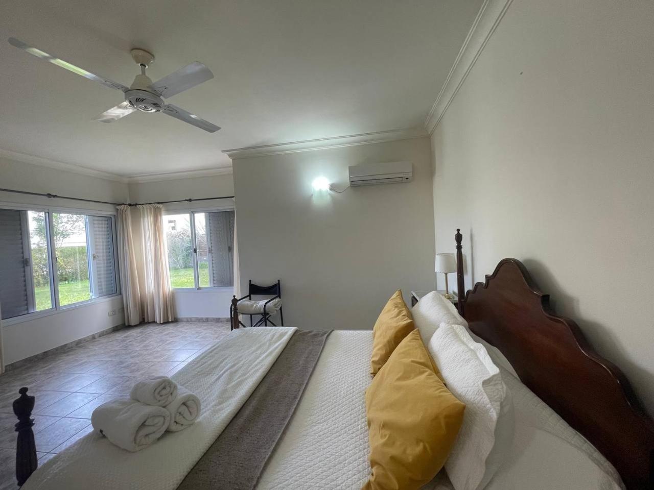 Casa Country Golf Club, Pagos en USD
