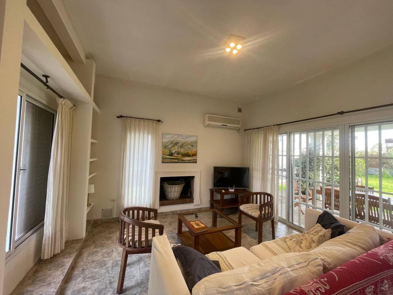 Casa Country Golf Club, Pagos en USD