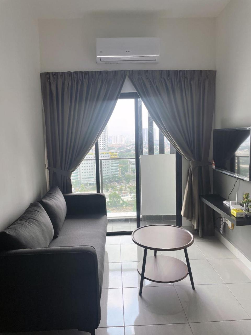 Comfy WIFI place @Manjalara 5Min to Desa Park City