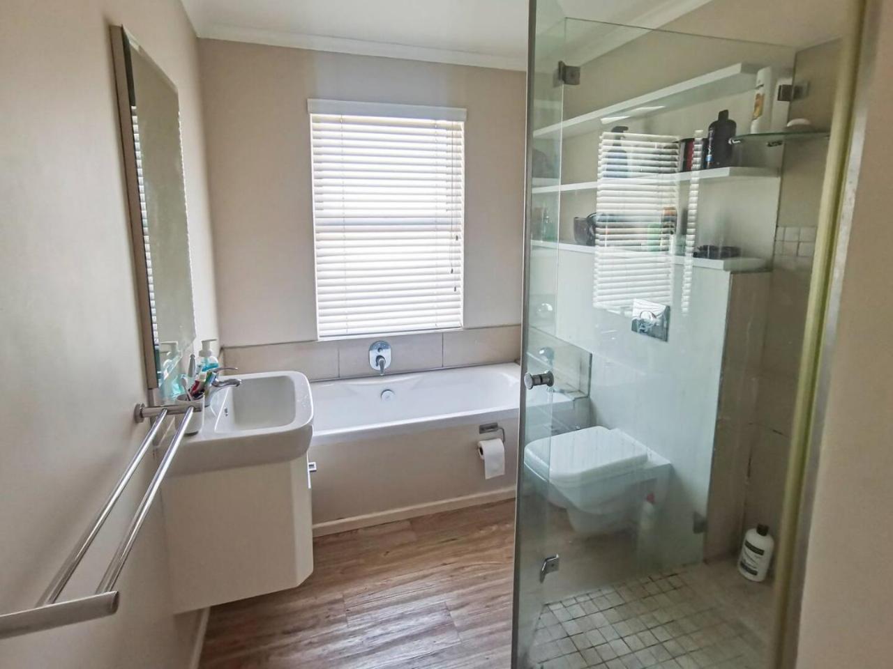 Island Home Woodbridge Island Milnerton