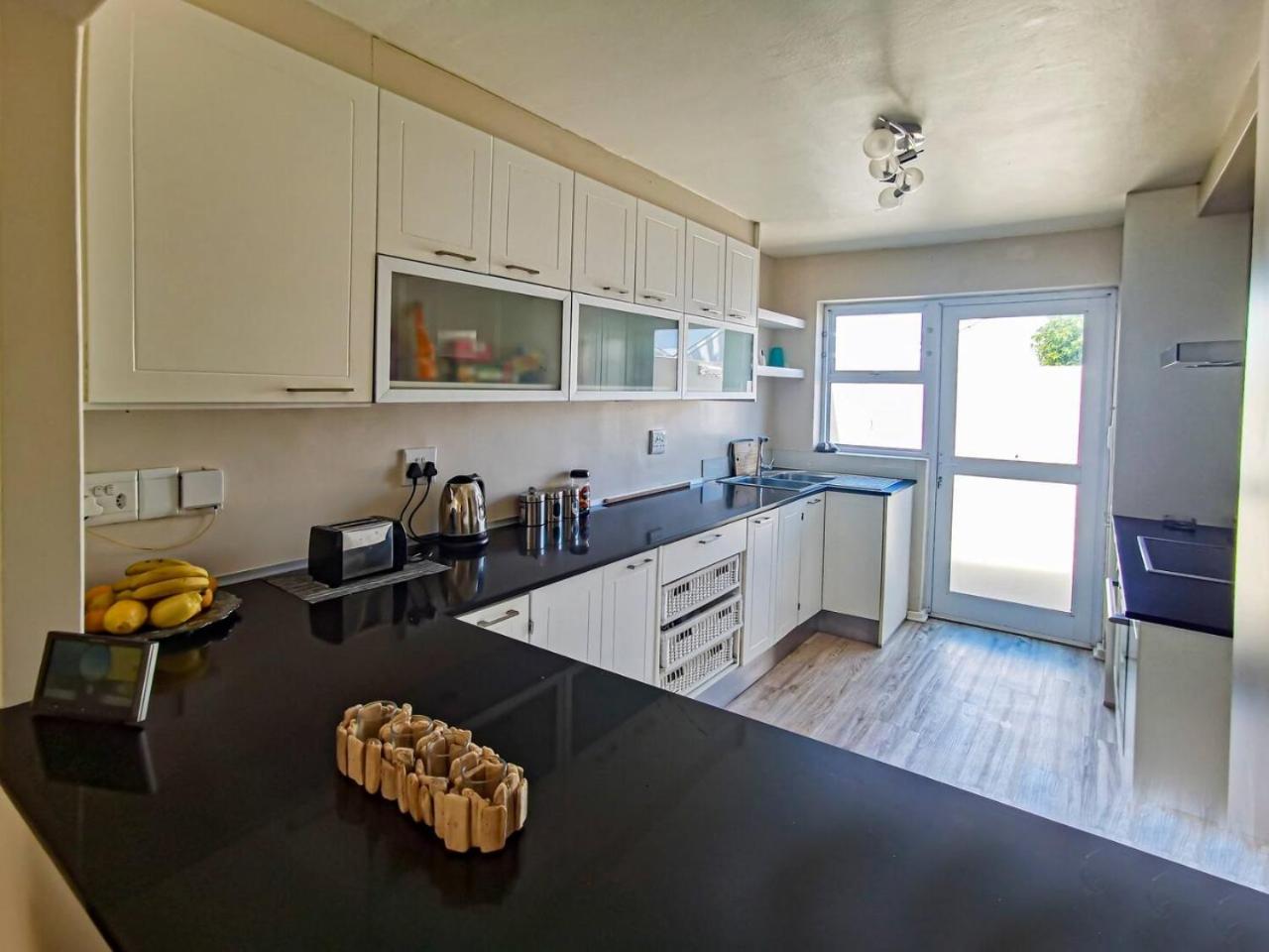 Island Home Woodbridge Island Milnerton