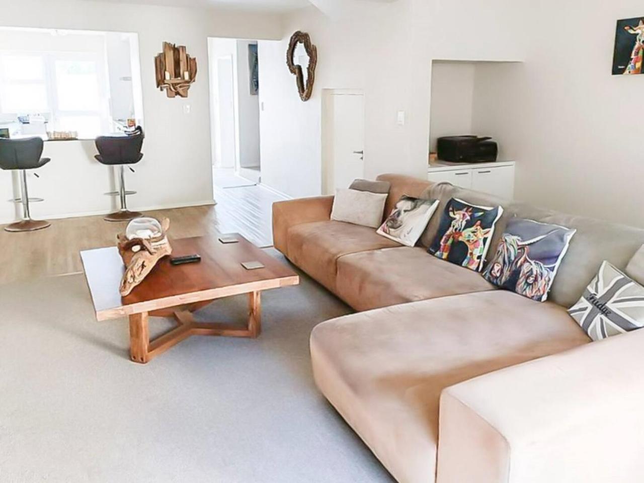 Island Home Woodbridge Island Milnerton