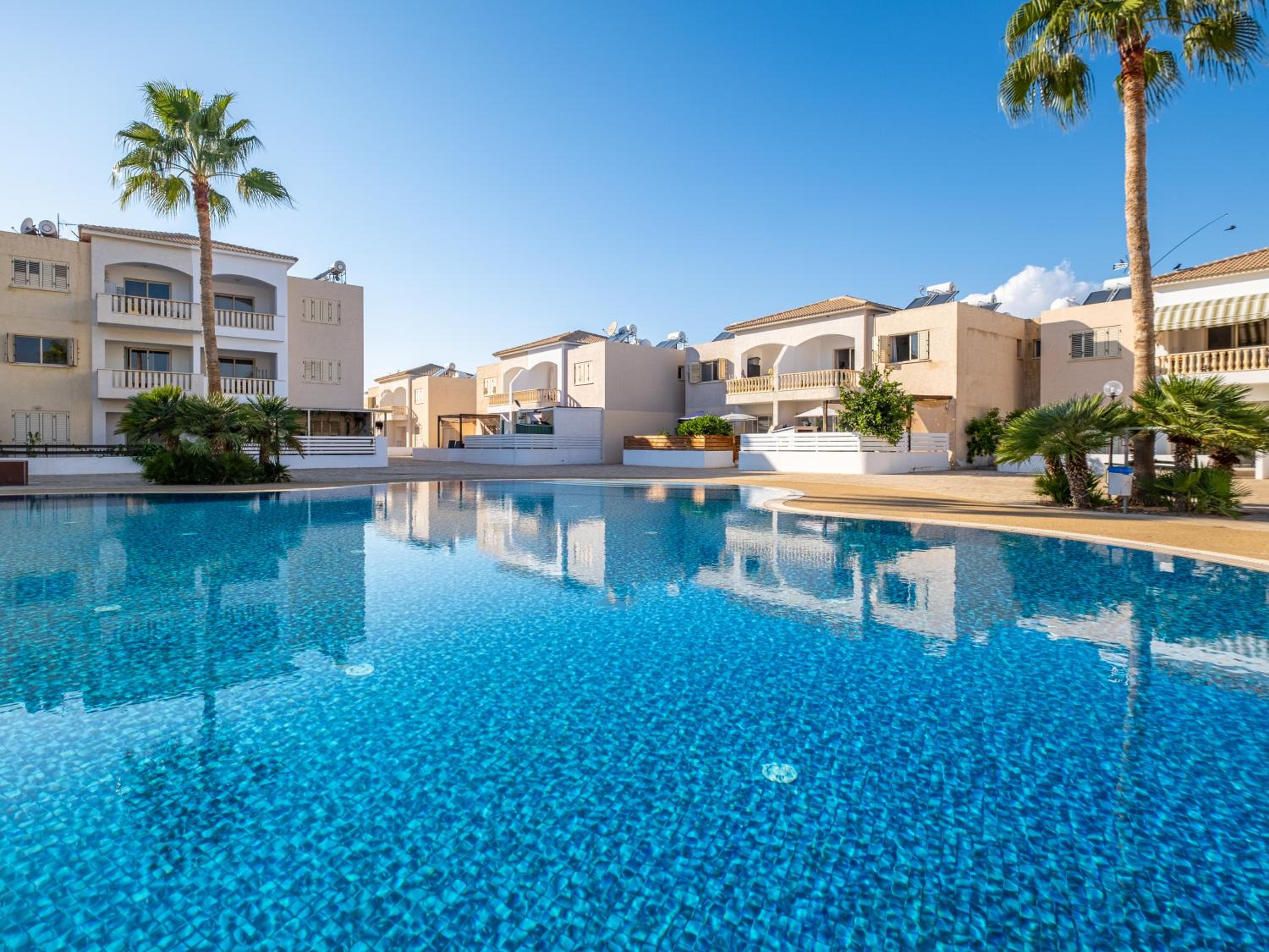 Paradise Palms, 2bed Apt W Pool