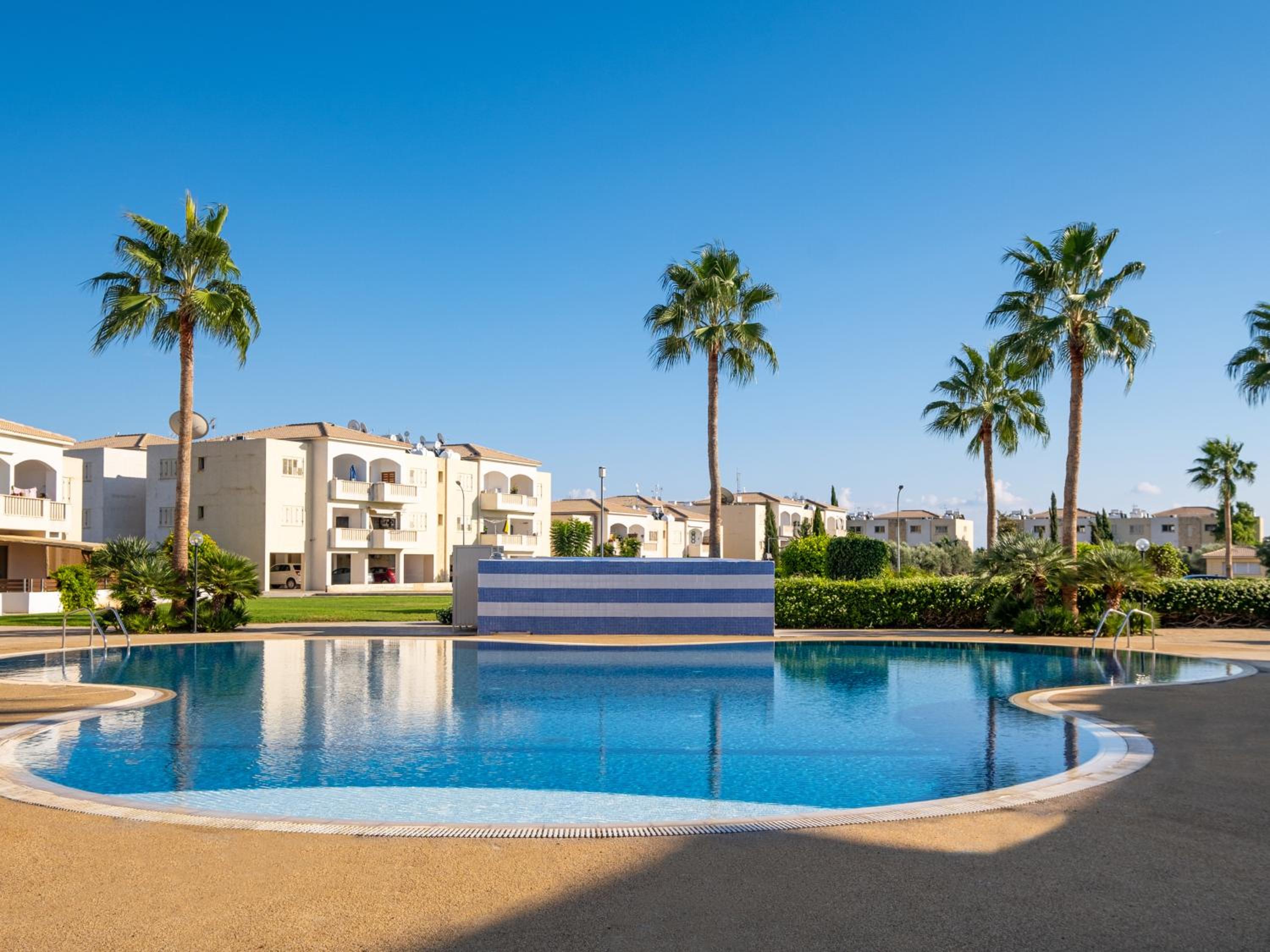 Paradise Palms, 2bed Apt W Pool
