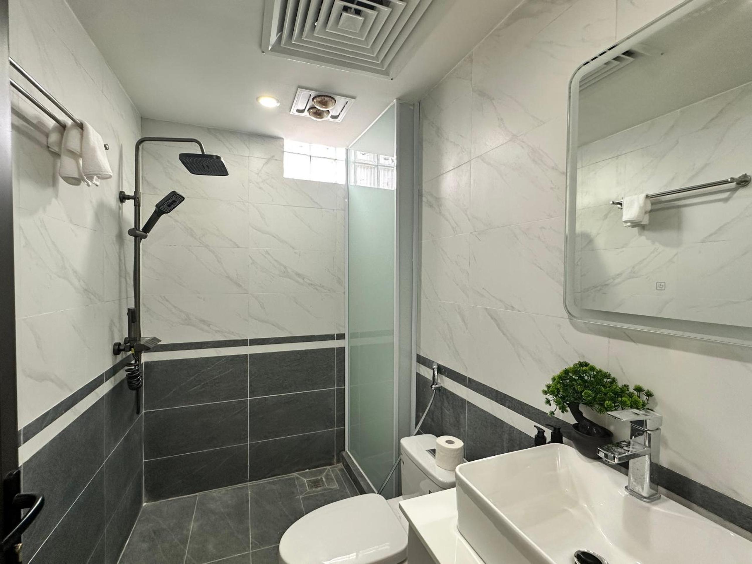 Diamond Apartment Kham Thien
