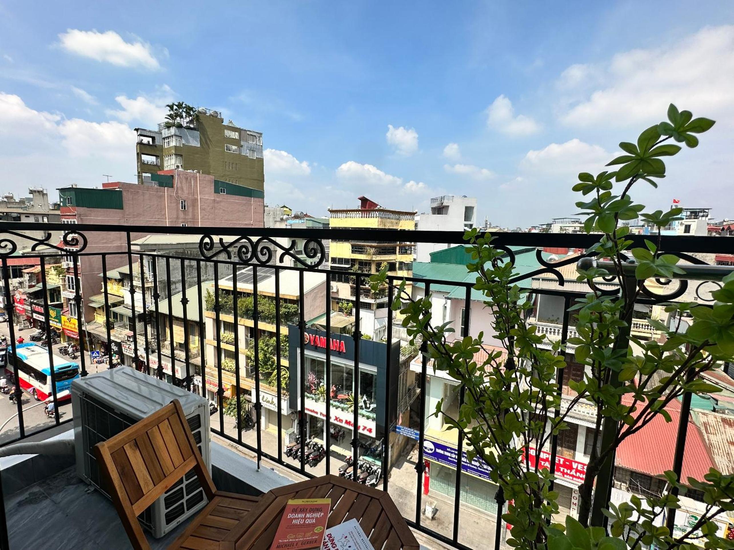 Diamond Apartment Kham Thien