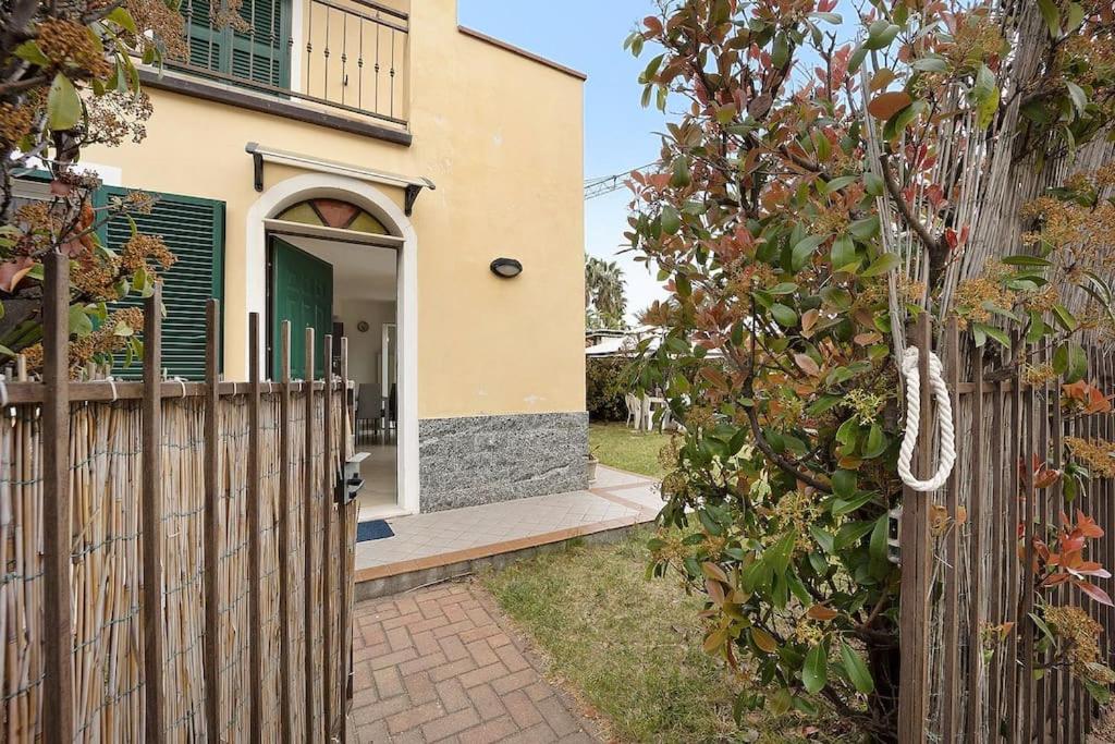B179 - Riva appartamento con giardino view 3