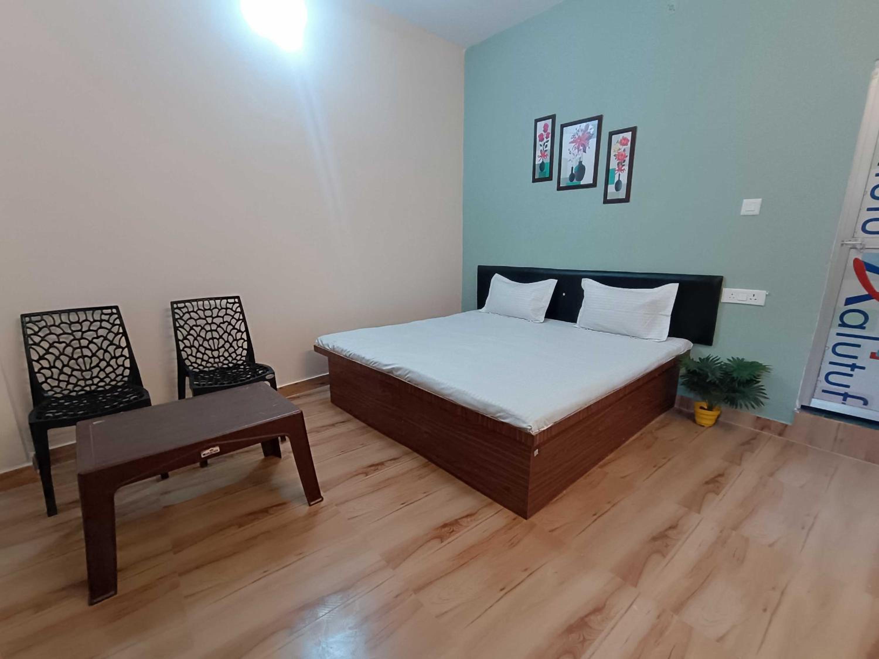 Hotel O Home Pari Mahal Homestay
