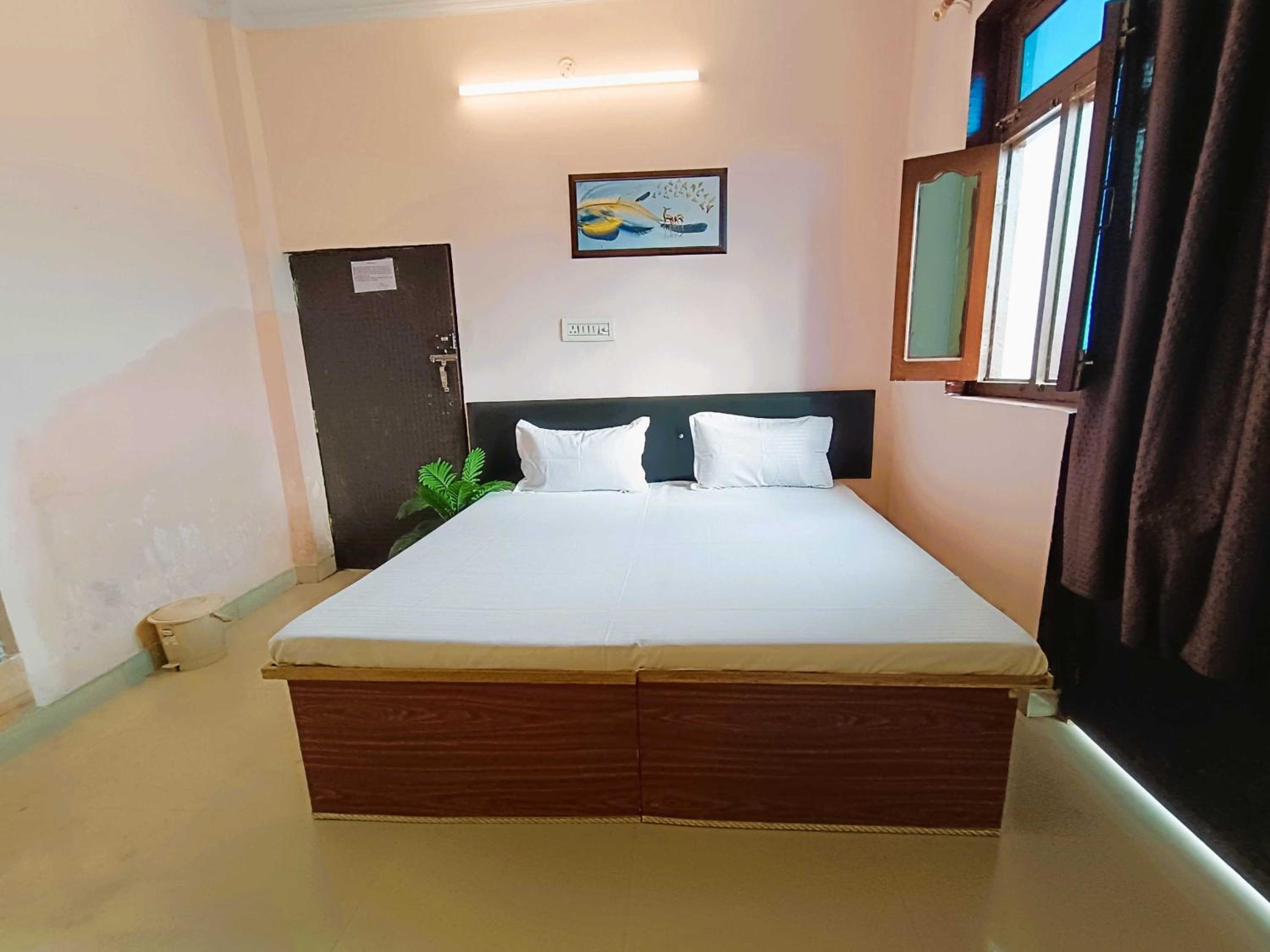 Hotel O Home Pari Mahal Homestay