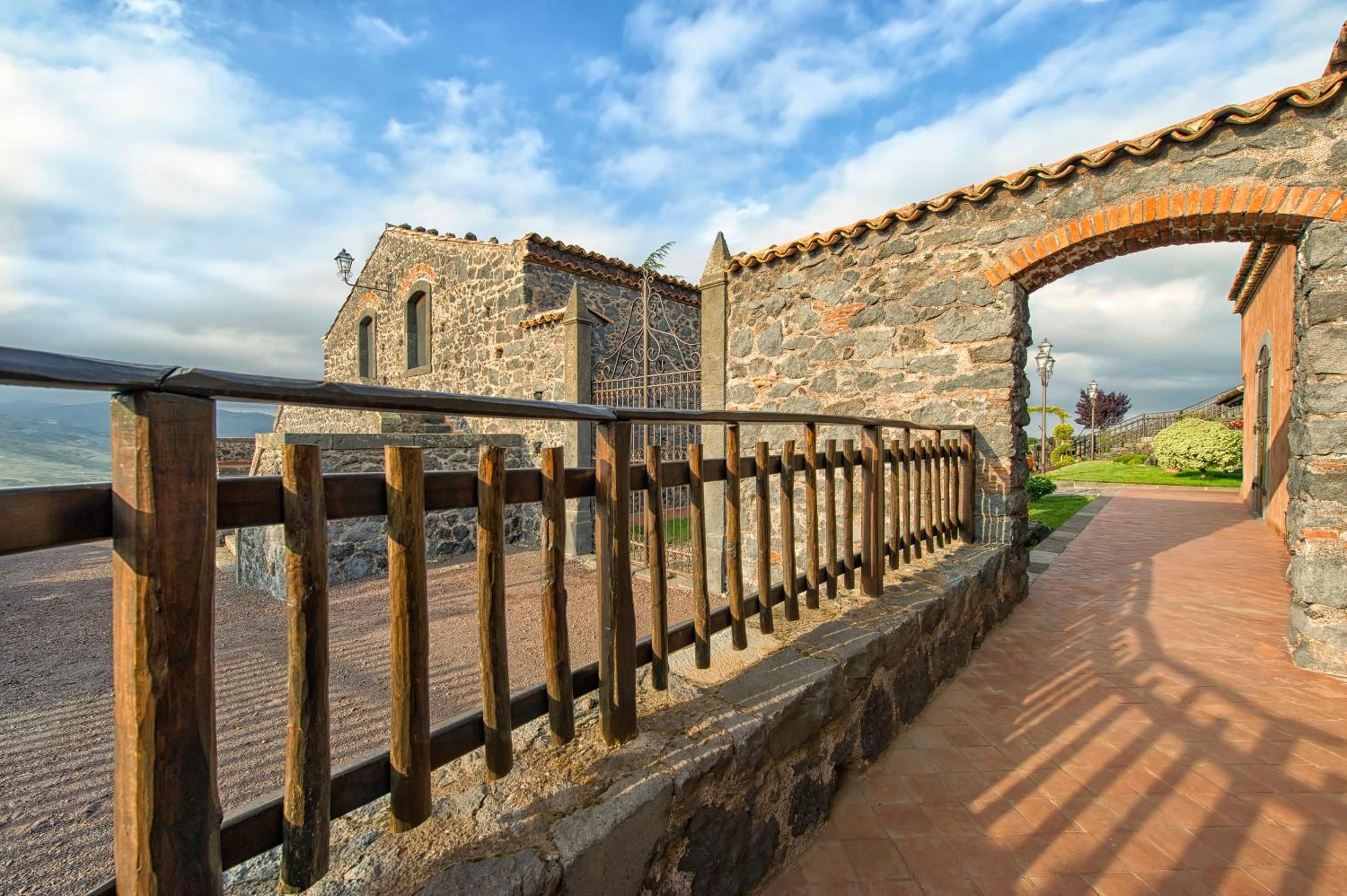 Etna Quota Mille Boutique Hotel, Typical Sicilian Food & Wine view 4
