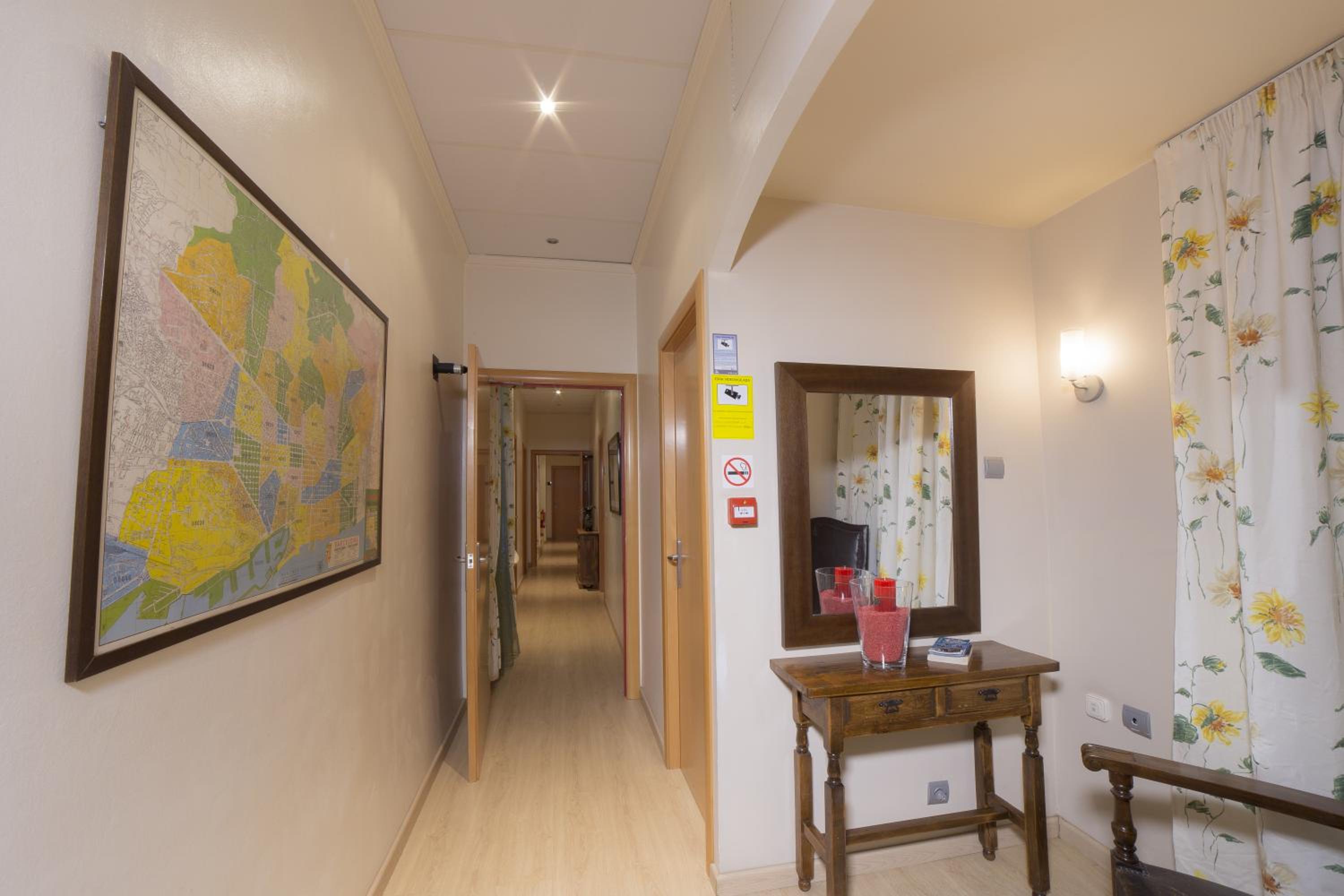 Ciudad Condal Hostal - Paseo de Gracia photo 5