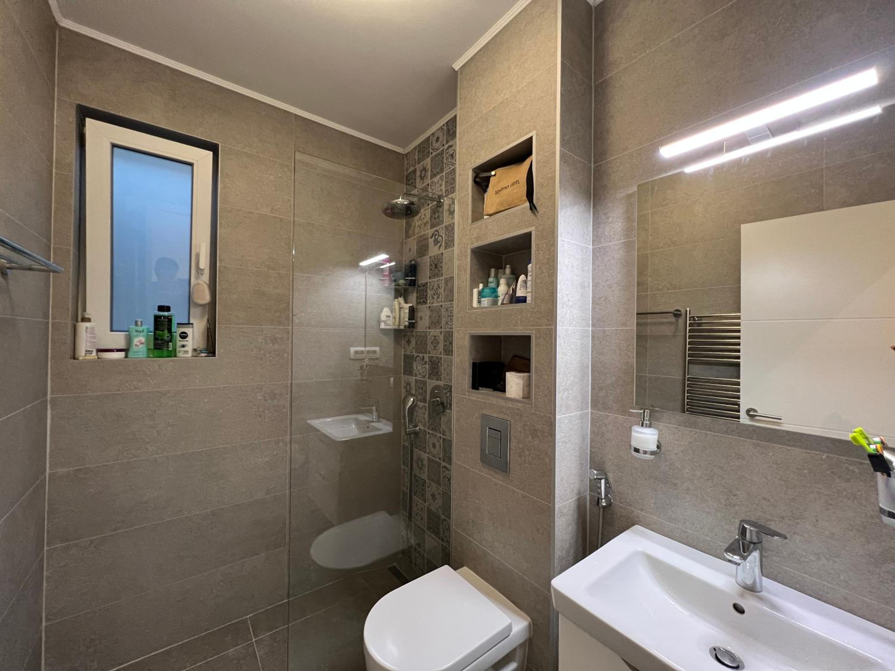 Cozy One Bedroom Apartment