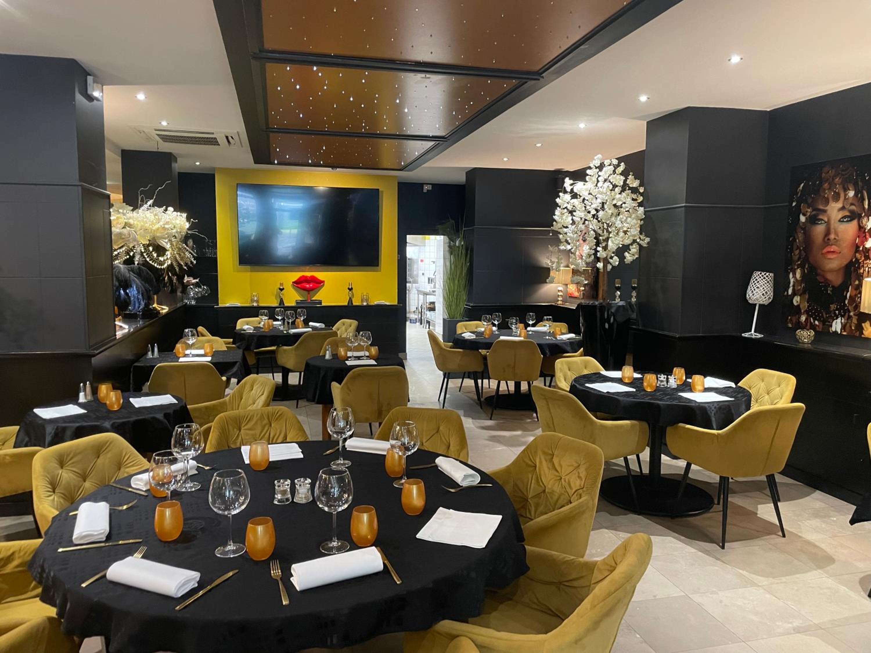 restaurant