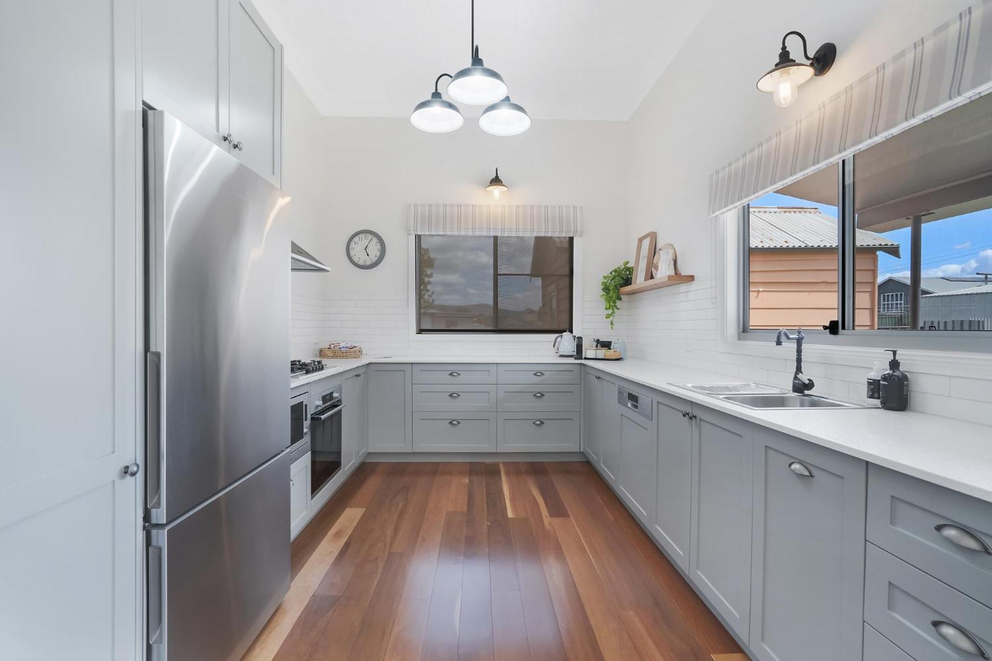 ‘Endsleigh Cottage’ - Modern Luxury, Aged Charm