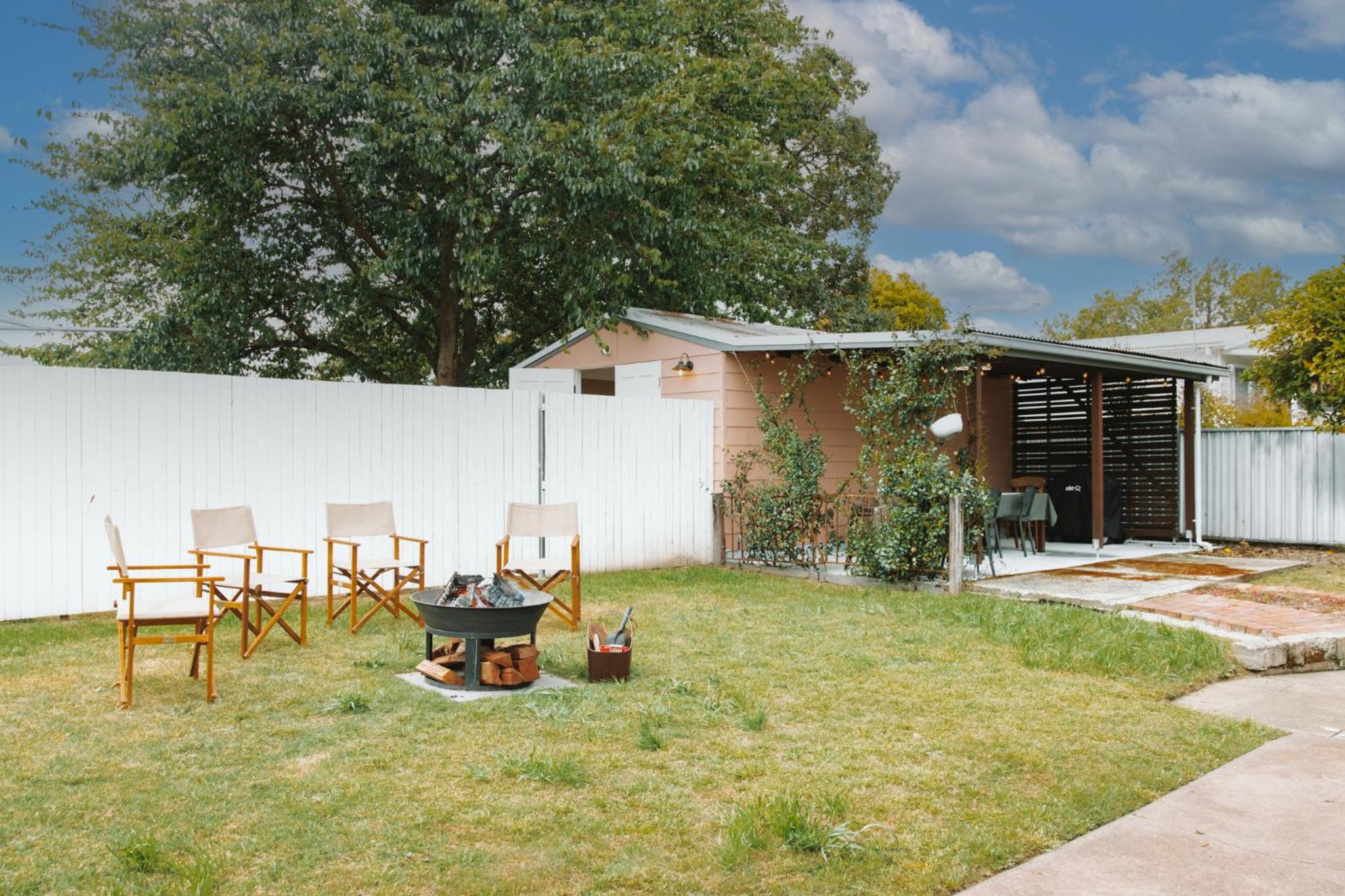 ‘Endsleigh Cottage’ - Modern Luxury, Aged Charm