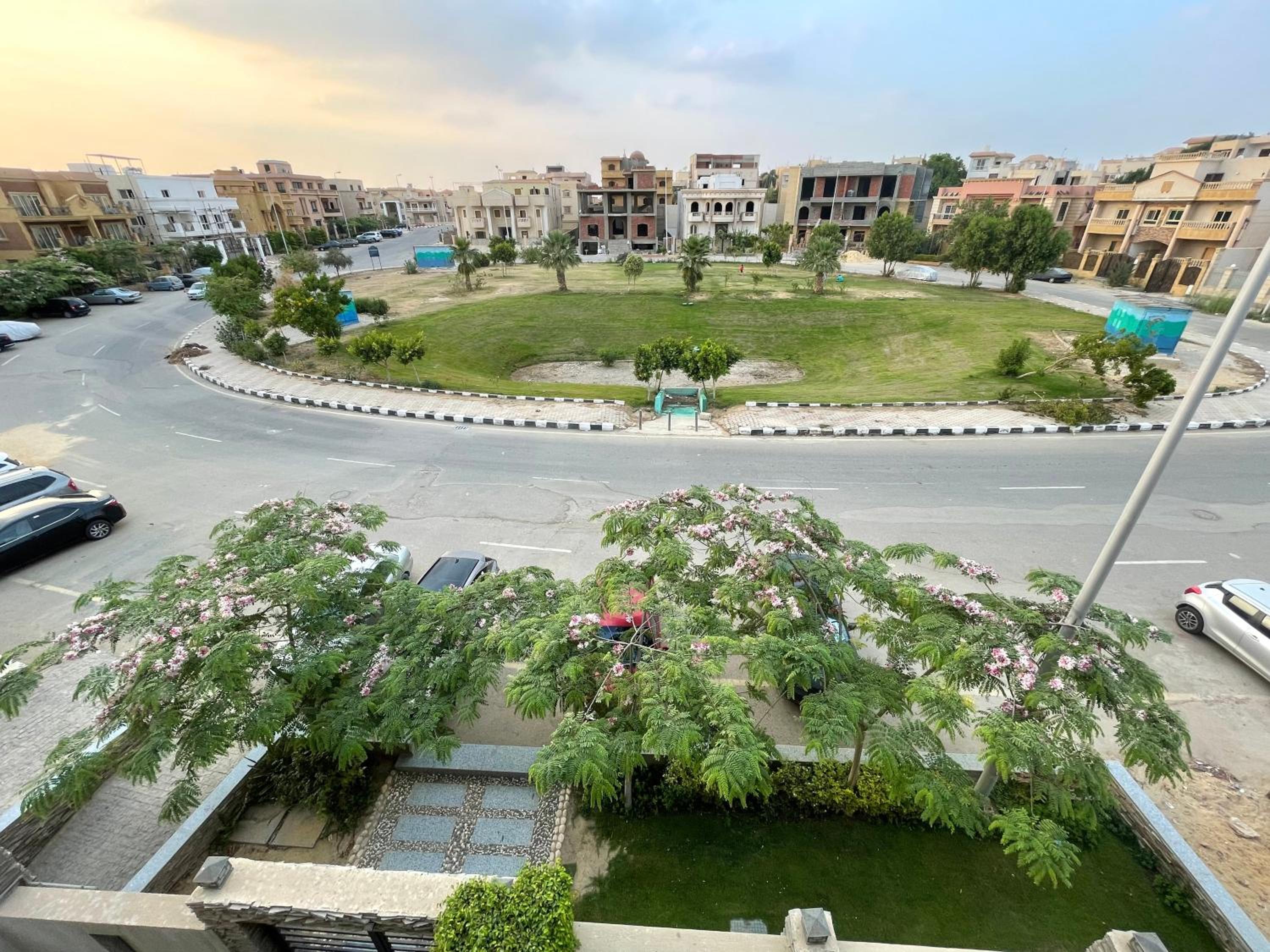 Prime Garden-view 1BR in New Cairo