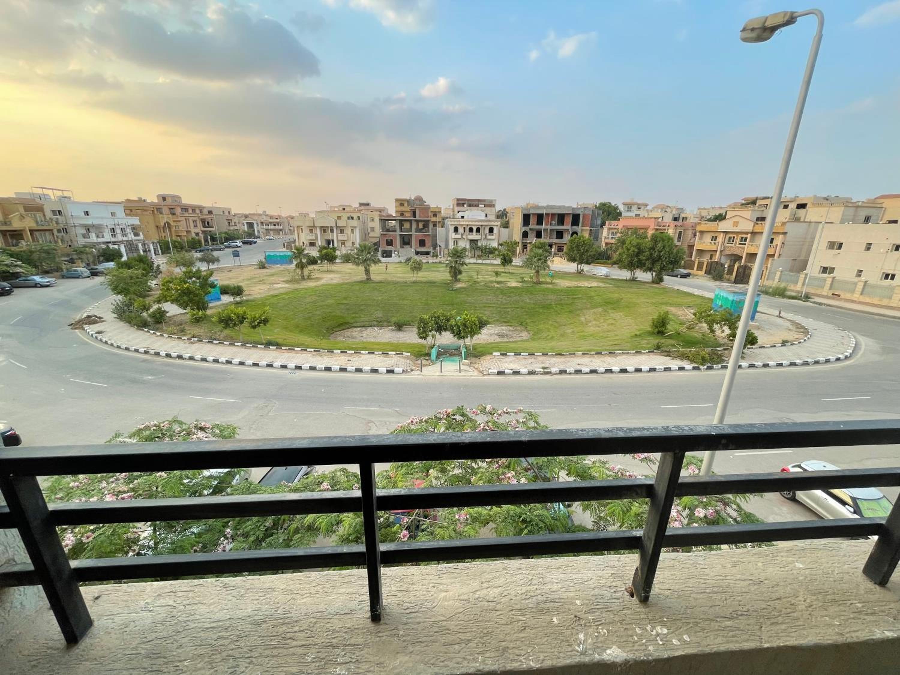 Prime Garden-view 1BR in New Cairo