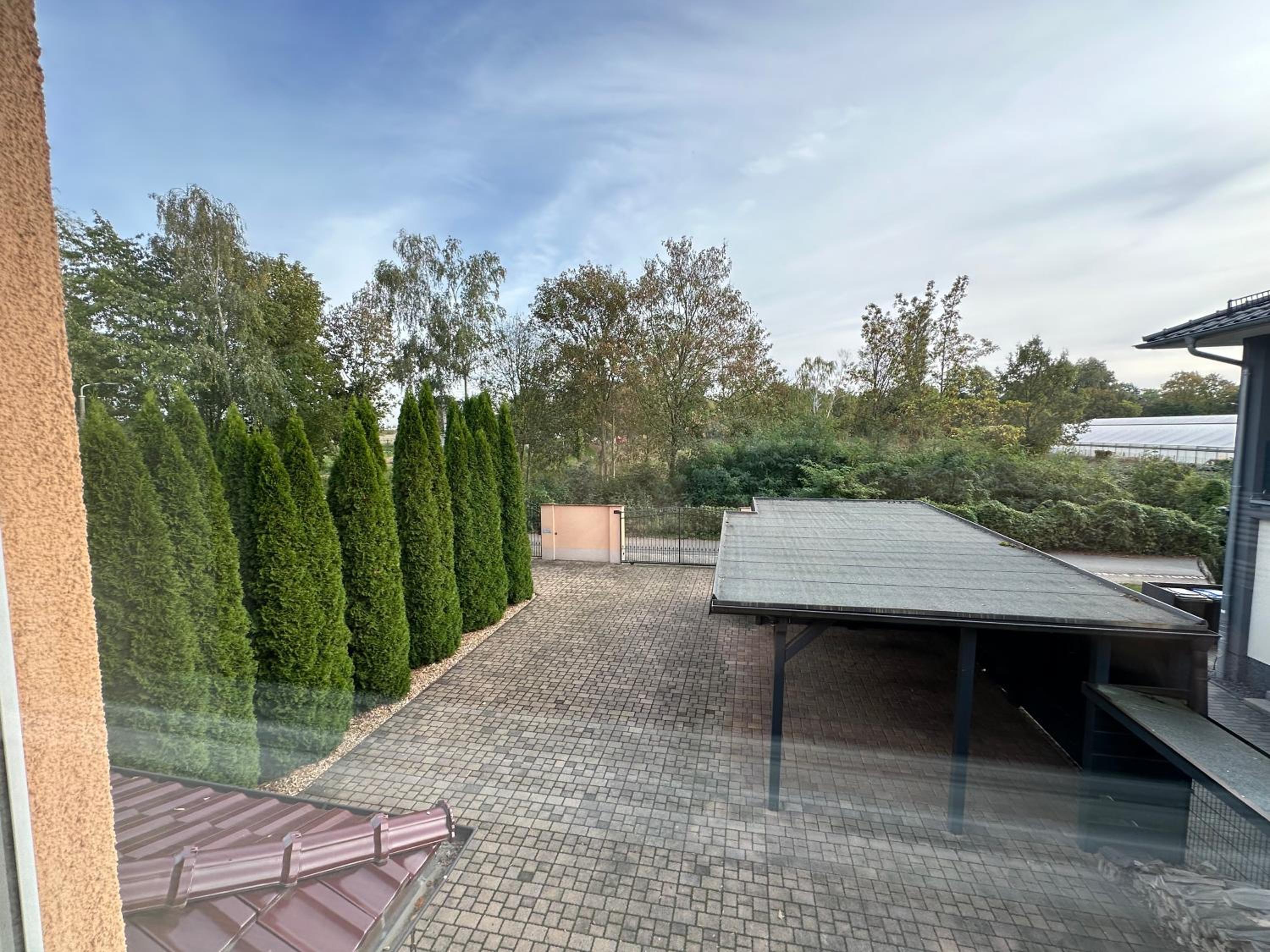 Stadtvilla in Leipzig 7 Personen 3 Schlafzimmer 2 Bäder Garten und Terrasse zentral gelegen Messe Innenstadt Seen