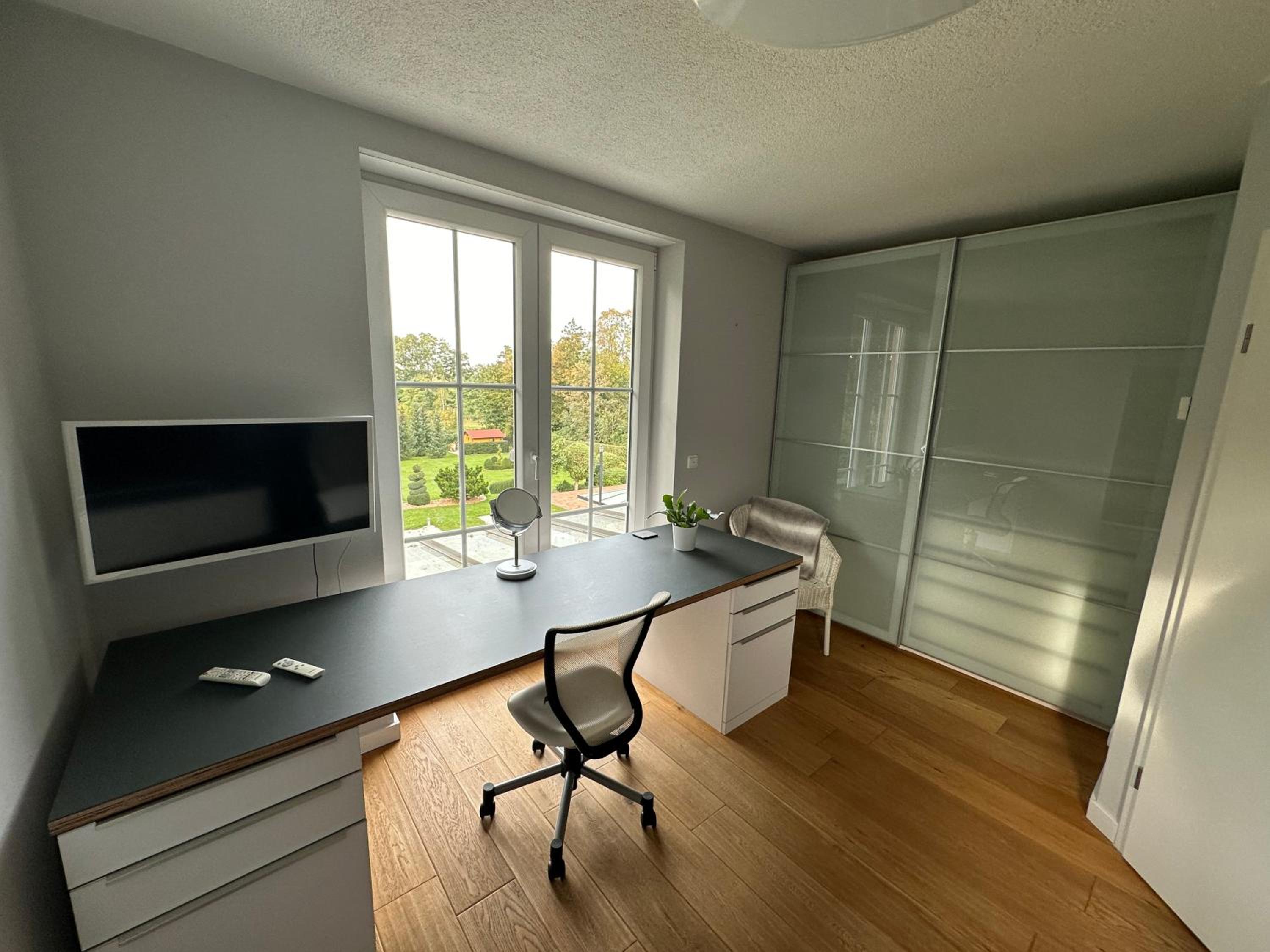 Stadtvilla in Leipzig 7 Personen 3 Schlafzimmer 2 Bäder Garten und Terrasse zentral gelegen Messe Innenstadt Seen