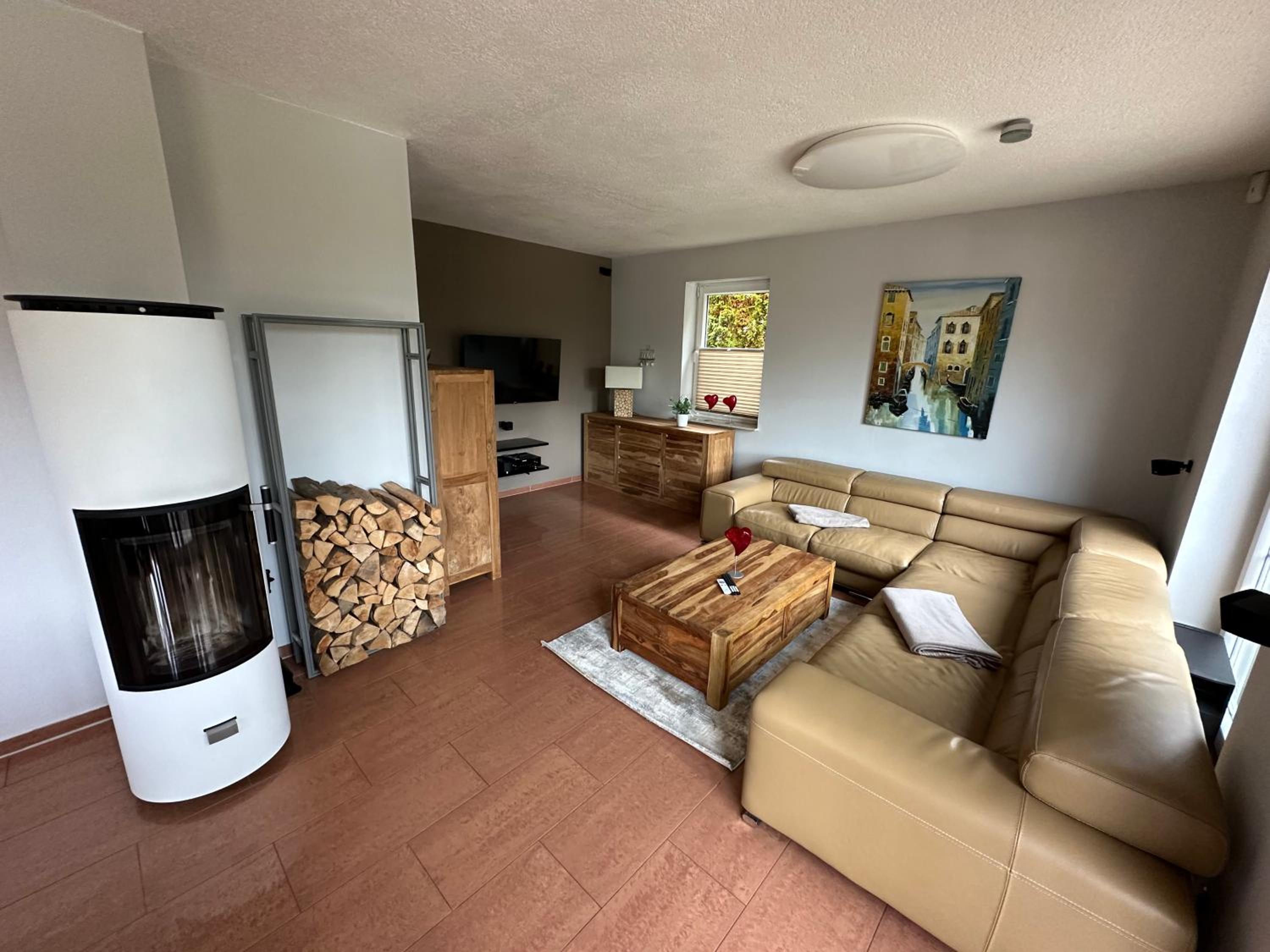 Stadtvilla in Leipzig 7 Personen 3 Schlafzimmer 2 Bäder Garten und Terrasse zentral gelegen Messe Innenstadt Seen