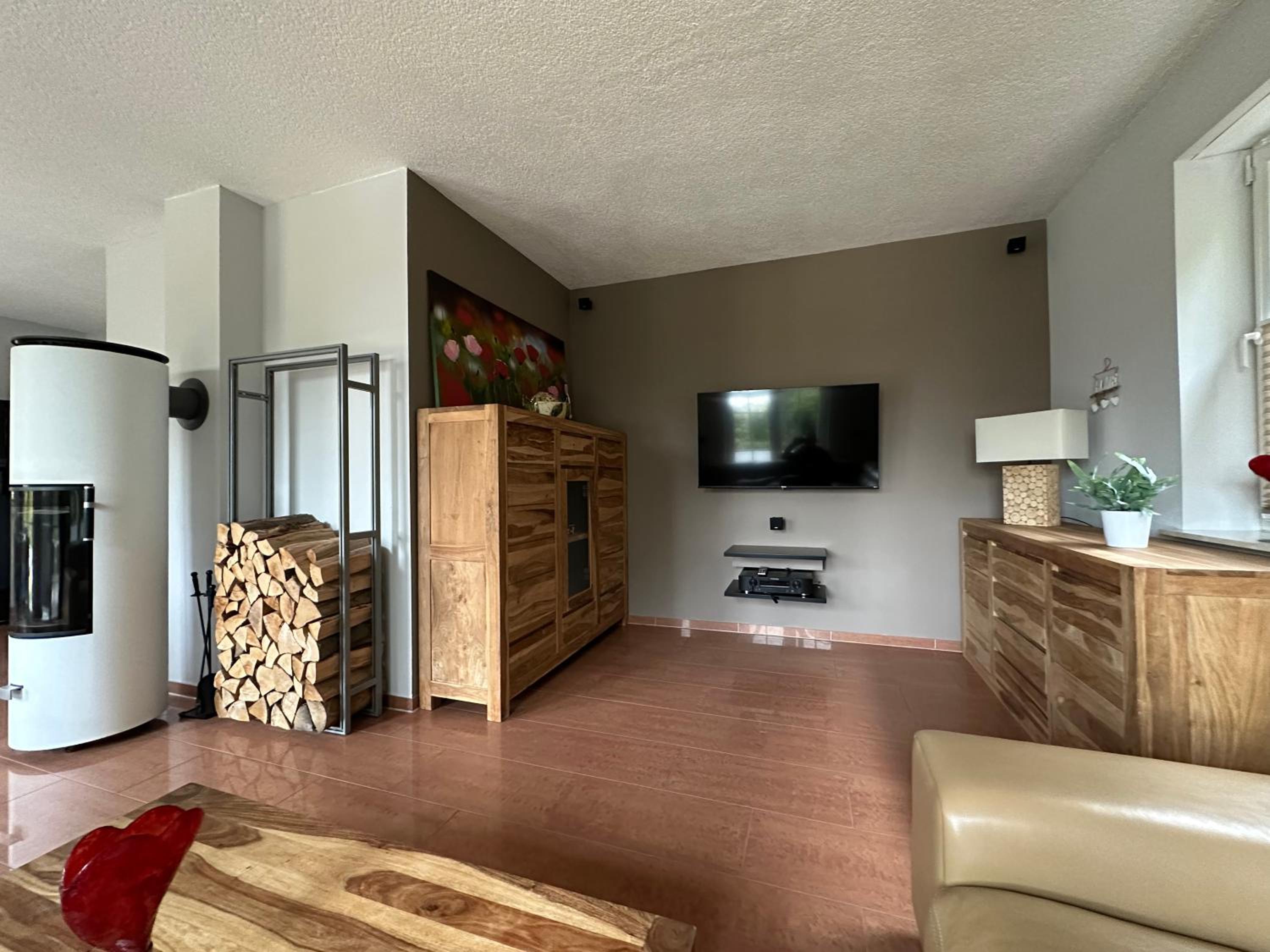 Stadtvilla in Leipzig 7 Personen 3 Schlafzimmer 2 Bäder Garten und Terrasse zentral gelegen Messe Innenstadt Seen