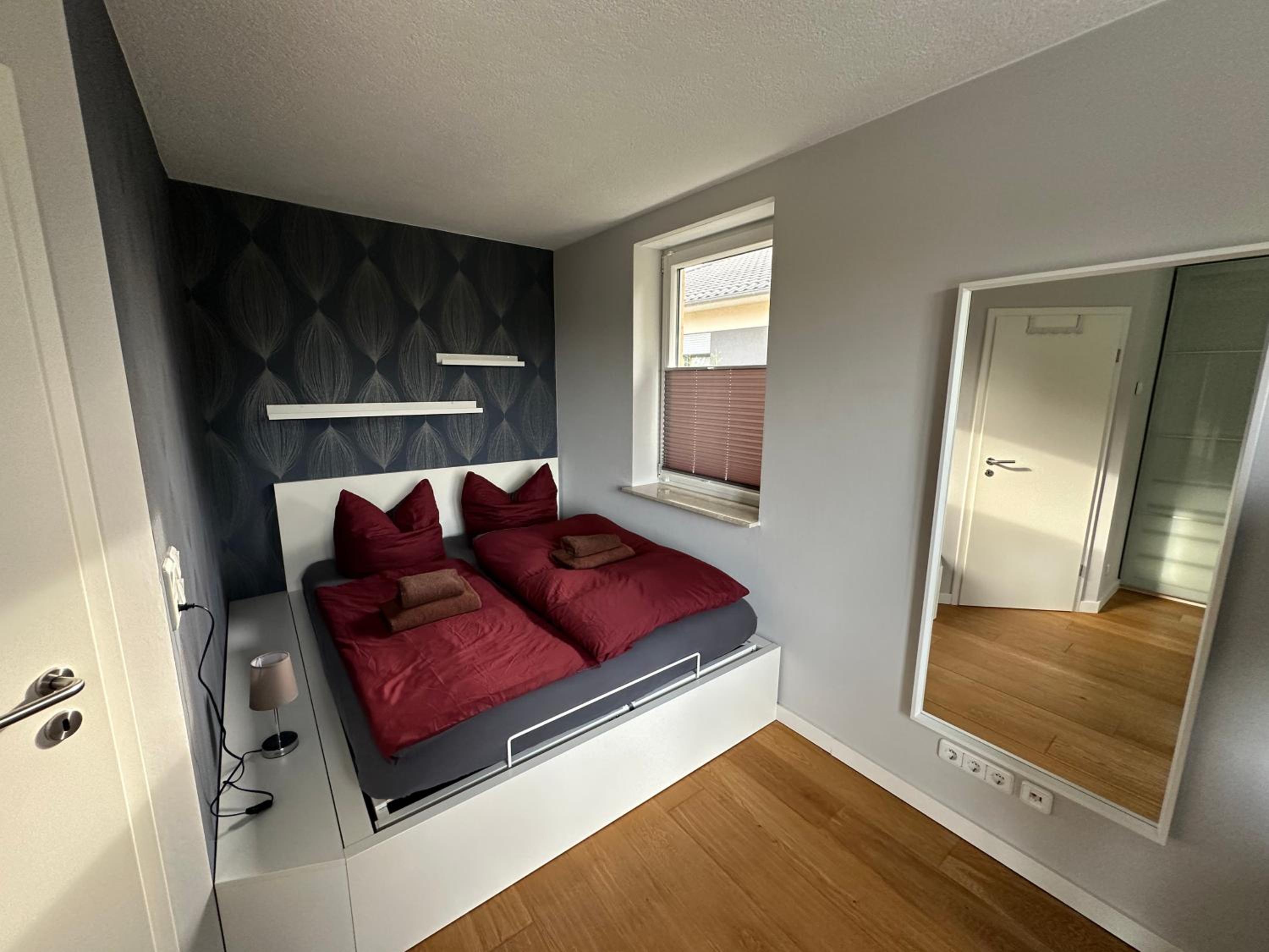 Stadtvilla in Leipzig 7 Personen 3 Schlafzimmer 2 Bäder Garten und Terrasse zentral gelegen Messe Innenstadt Seen