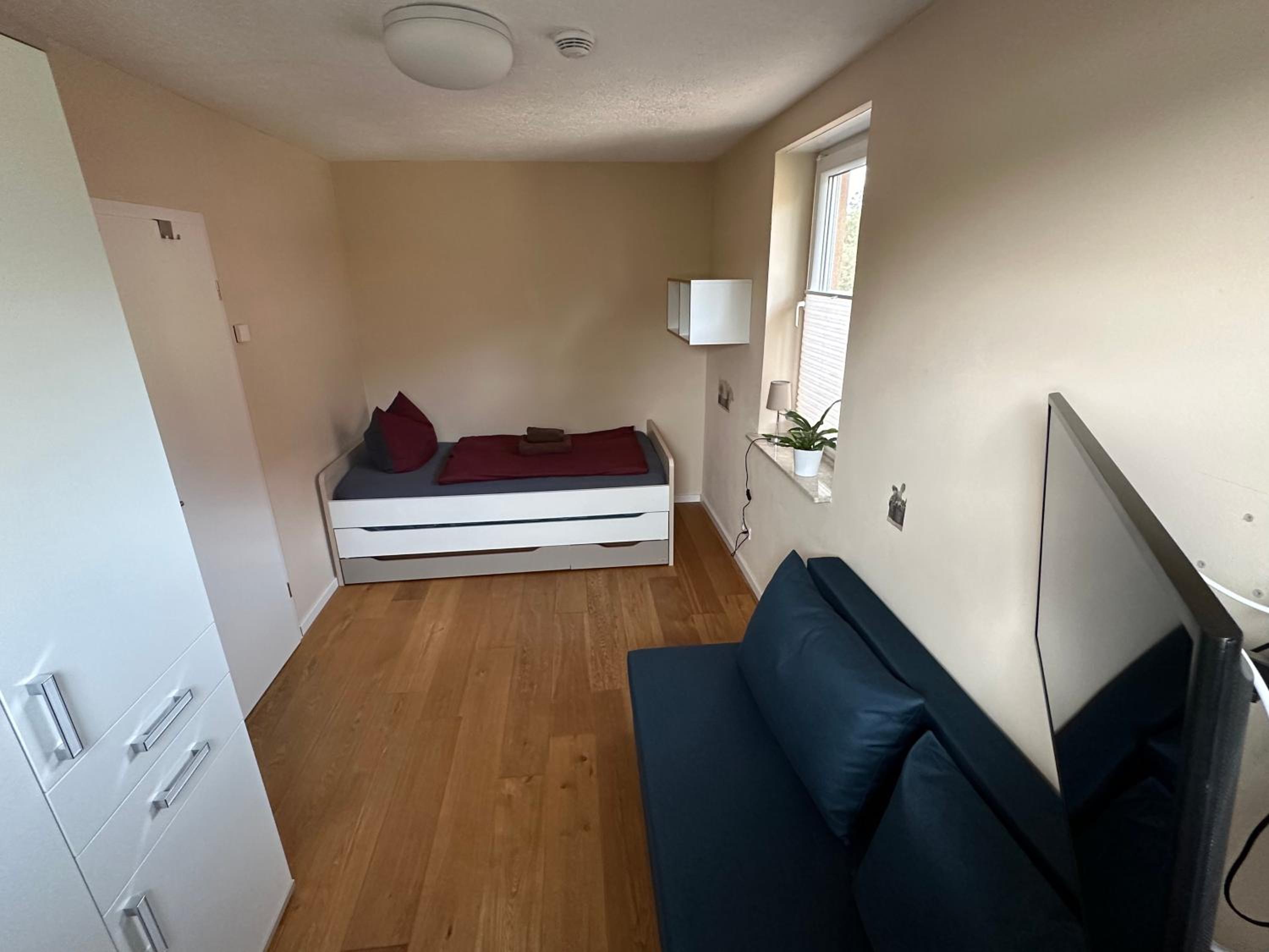 Stadtvilla in Leipzig 7 Personen 3 Schlafzimmer 2 Bäder Garten und Terrasse zentral gelegen Messe Innenstadt Seen