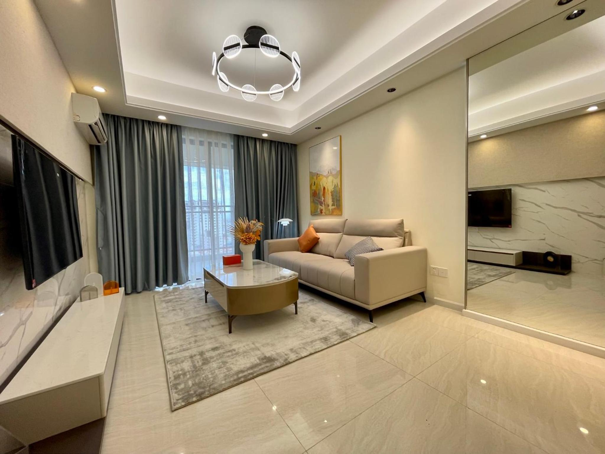 SKY 31 Luxurious Condominium view 2