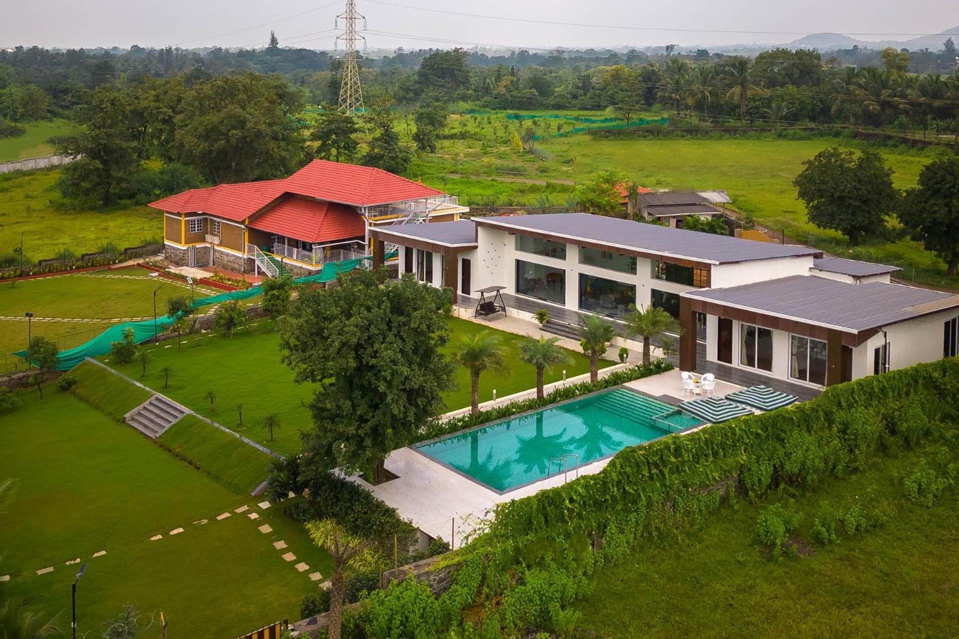 Natures Odyssey by StayVista - Amidst lush greenery with Outdoor pool and Indoor activities