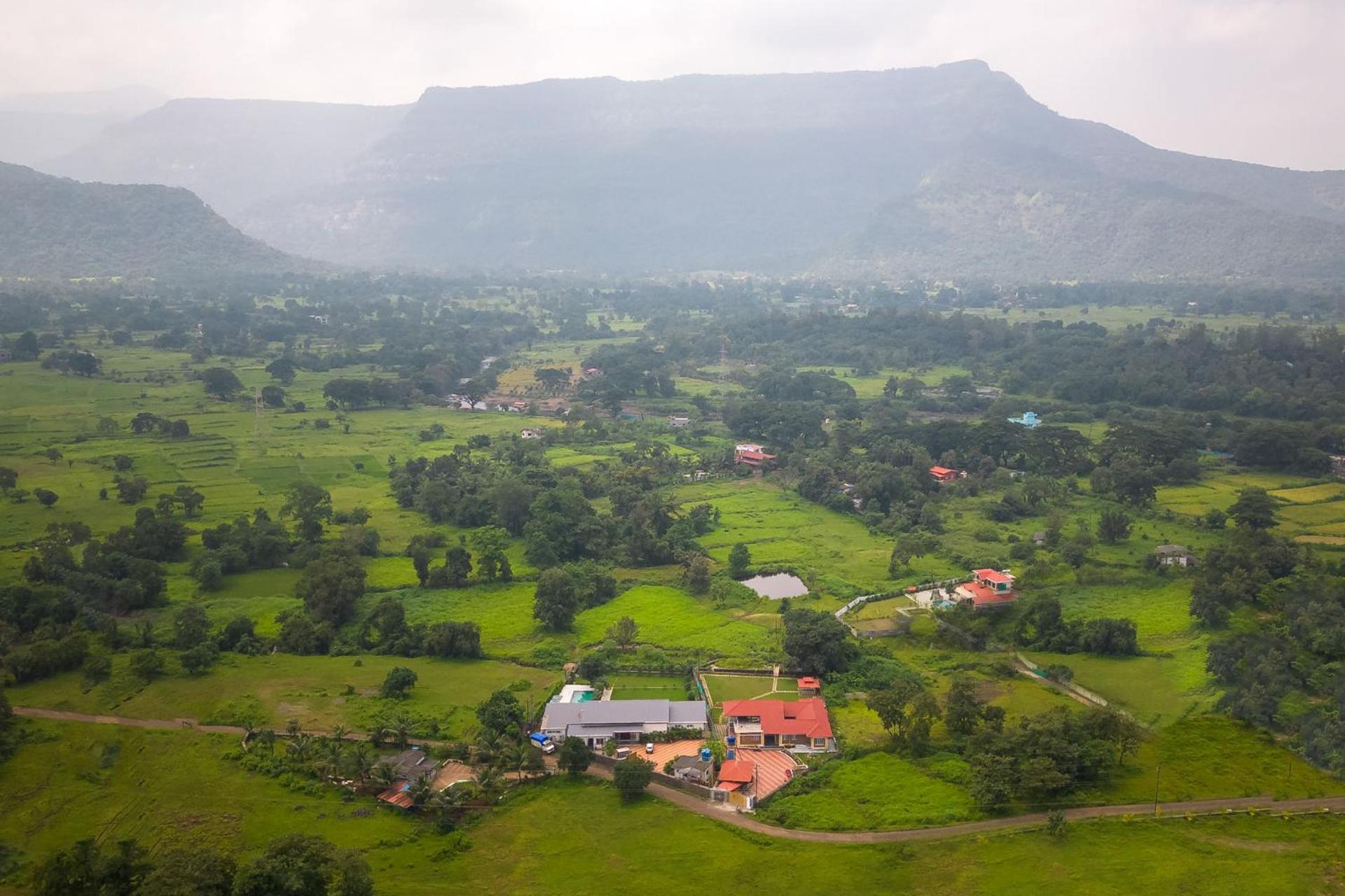 Natures Odyssey by StayVista - Amidst lush greenery with Outdoor pool and Indoor activities