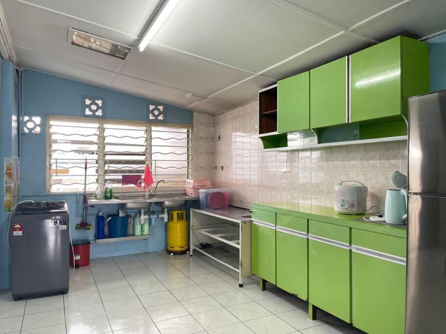 City #2storey landed #4bedrooms photo 2