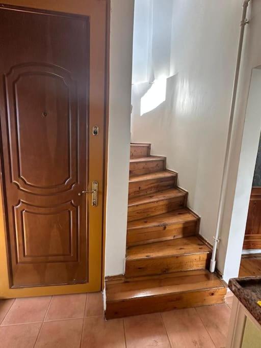 Taksimde teraslı daire