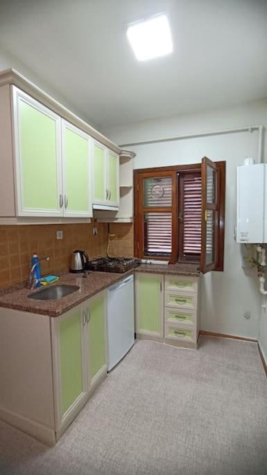 Taksimde teraslı daire