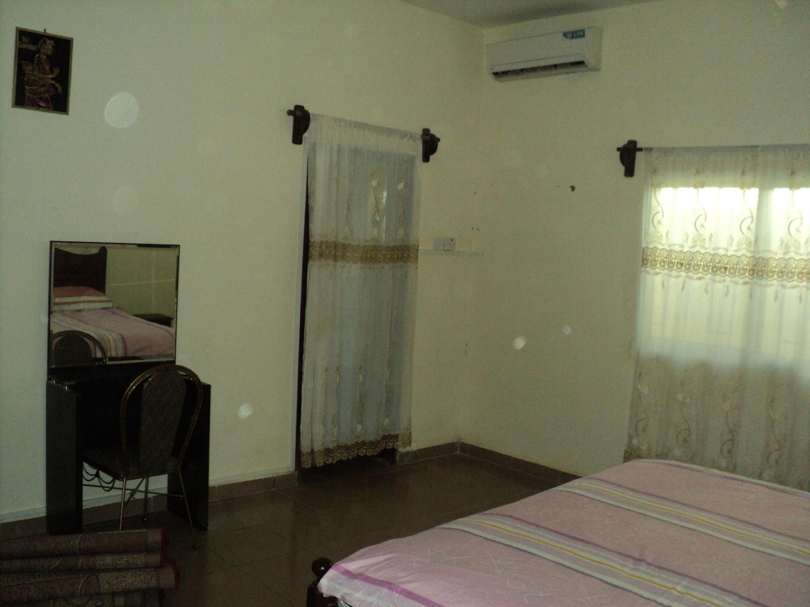 Fayes Apartments
