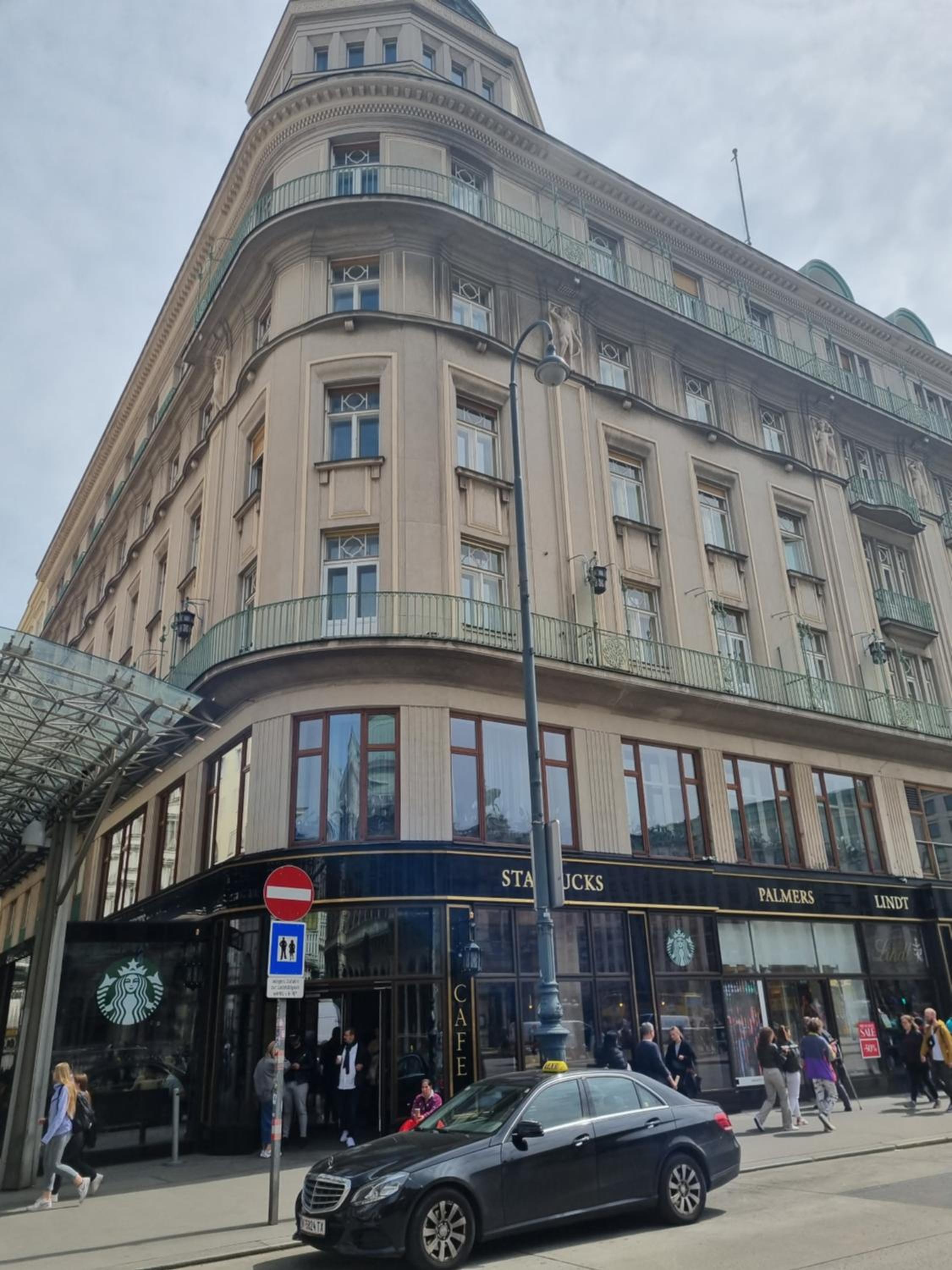 Prestige Vienna Apartment