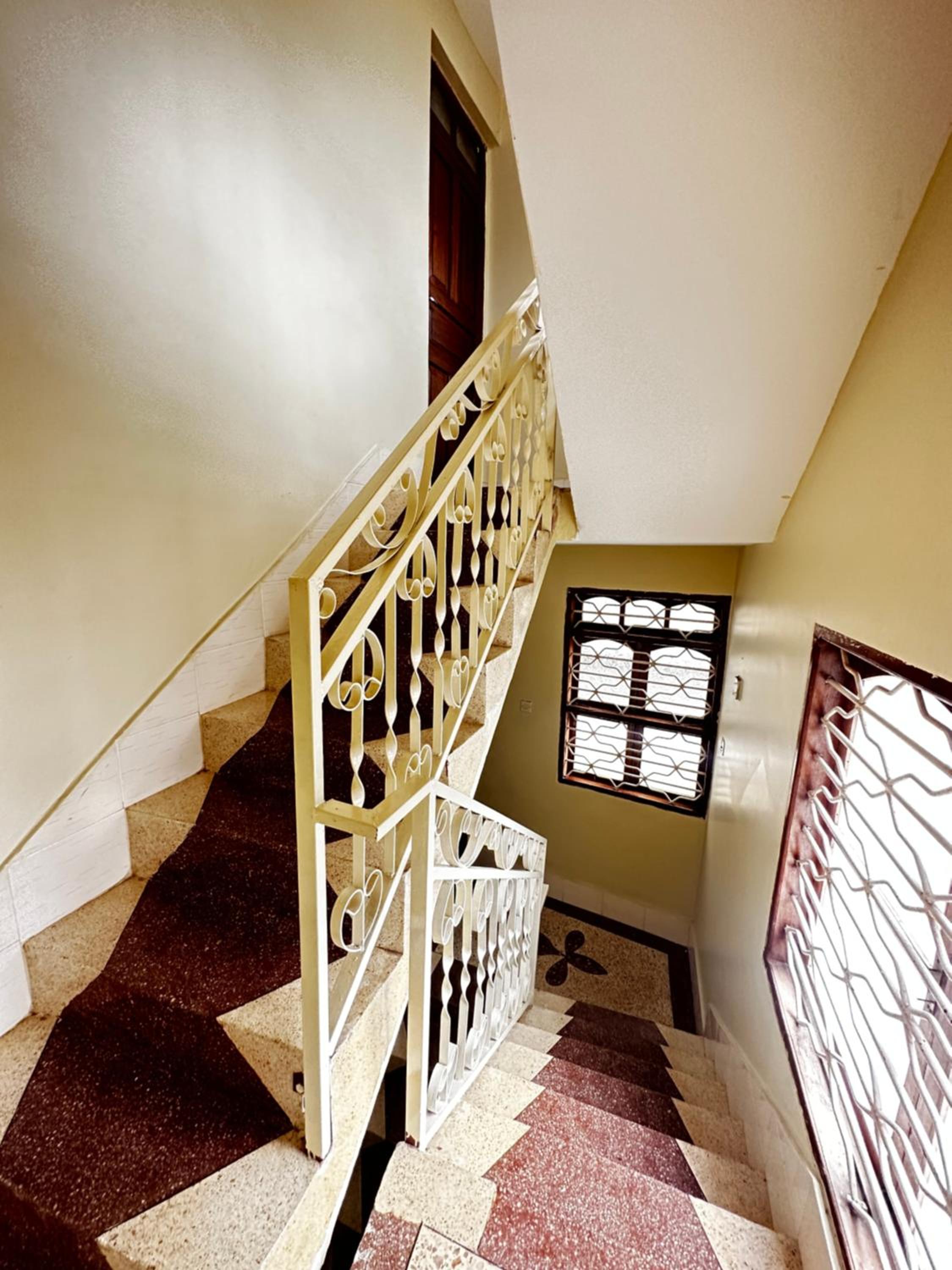 Yahya Apartments