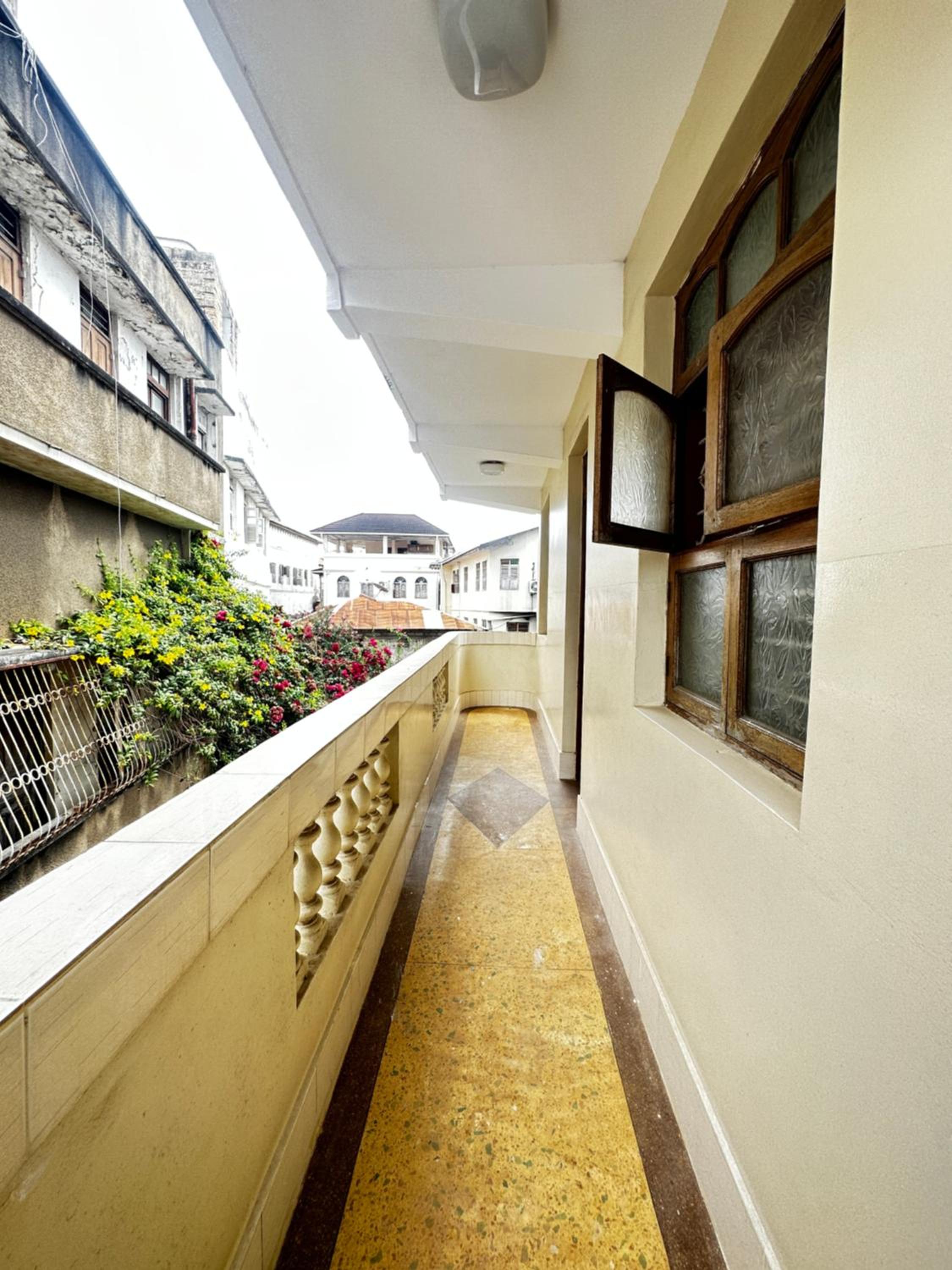 Yahya Apartments