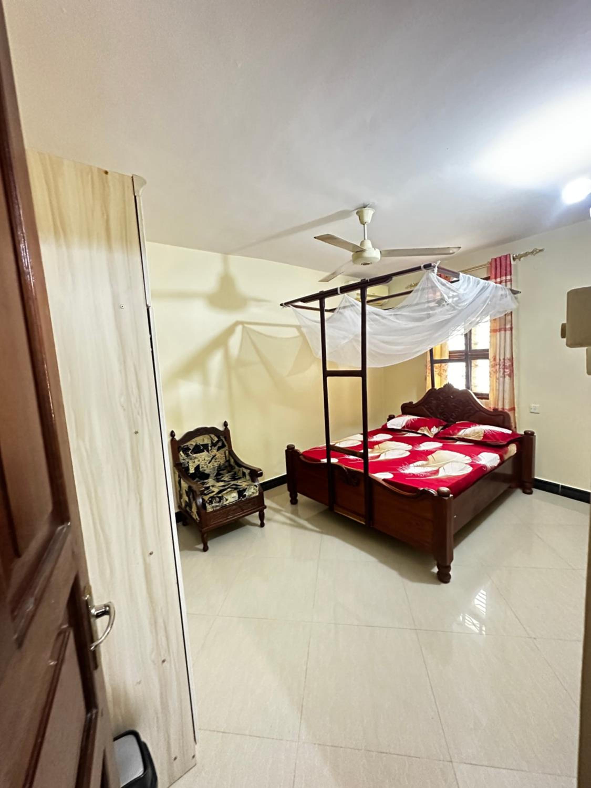 Yahya Apartments