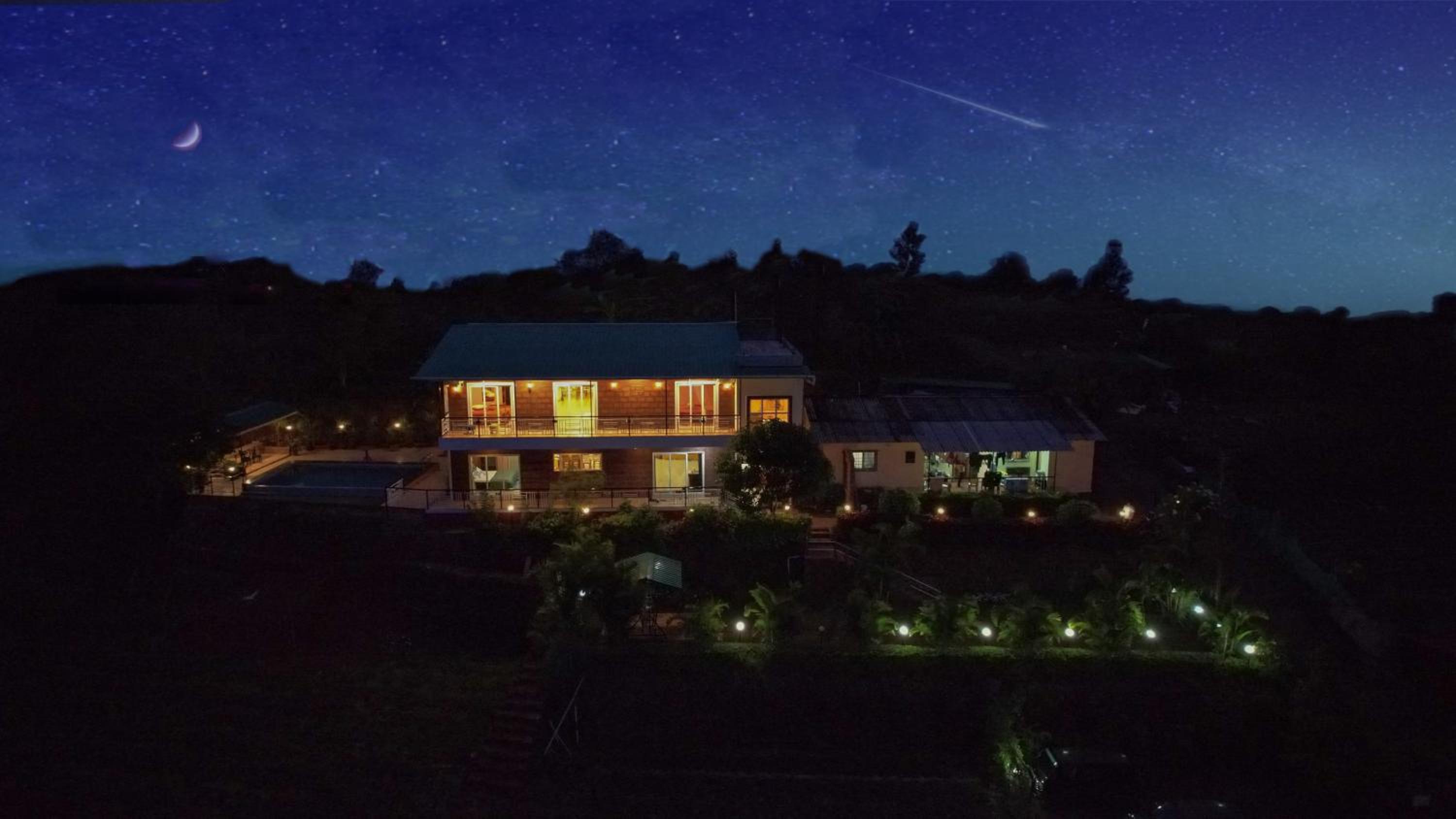 Elsewhere Villa by Hill Staytion view 3