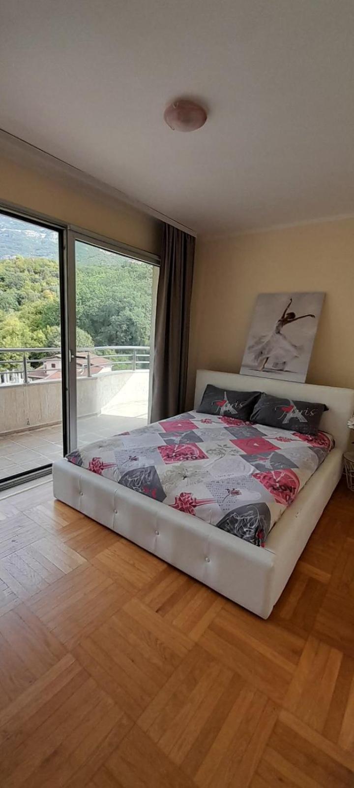 Luxurious Family apartment MARKOS in Bečići - 81m2 of pure comfort! photo 5