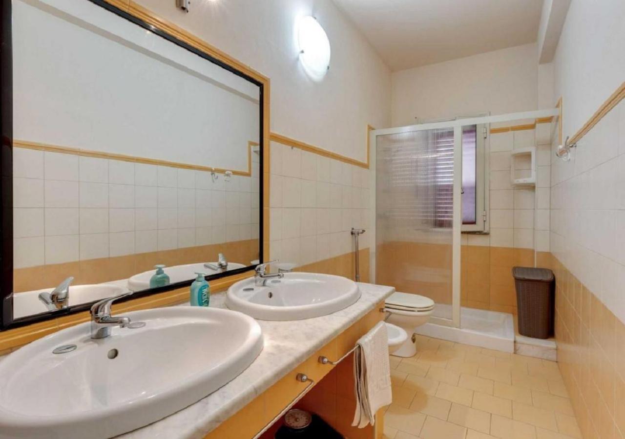 Villa Rosimeli con Piscina a 150 mt dal mare