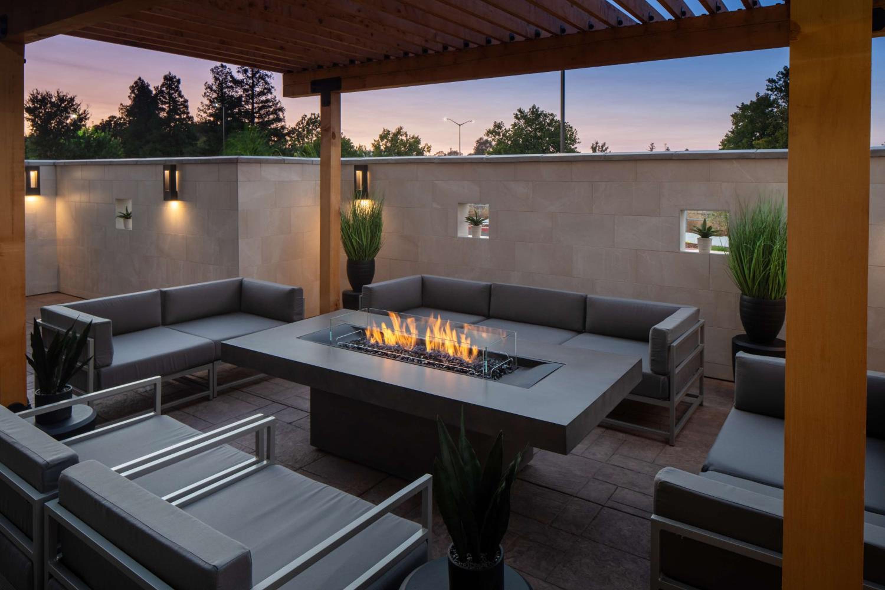 Vacaville Vacations - Hyatt House Vacaville - Property Image 11
