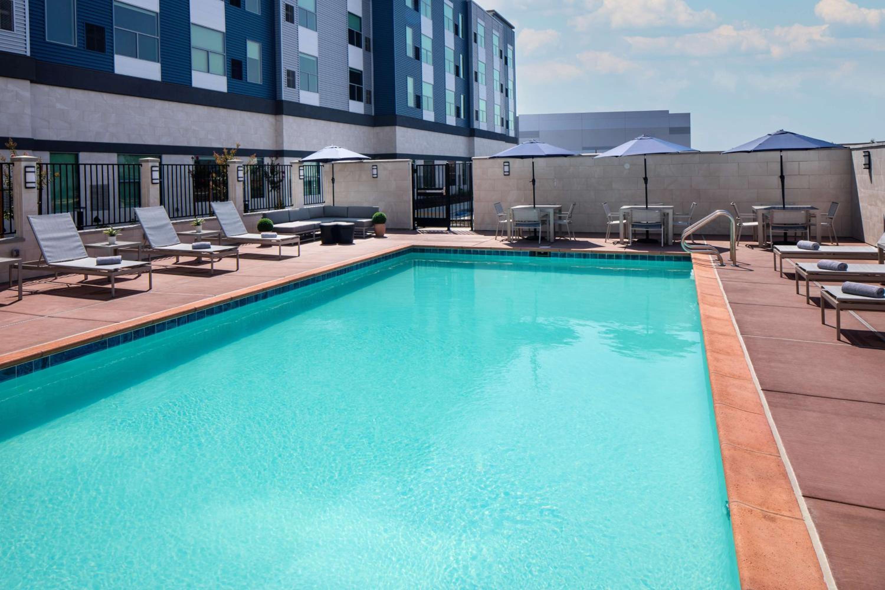 Vacaville Vacations - Hyatt House Vacaville - Property Image 1
