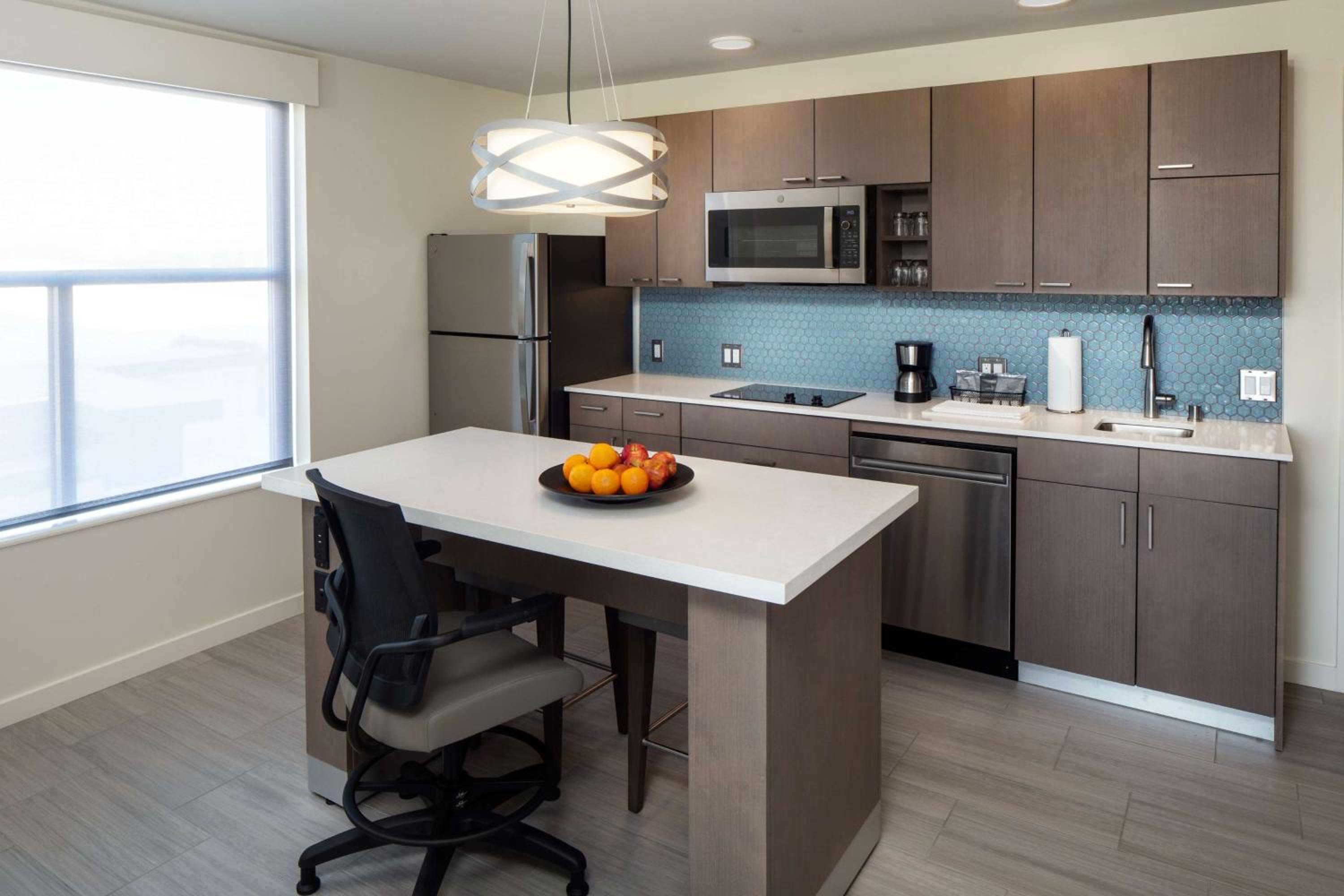 Vacaville Vacations - Hyatt House Vacaville - Property Image 14