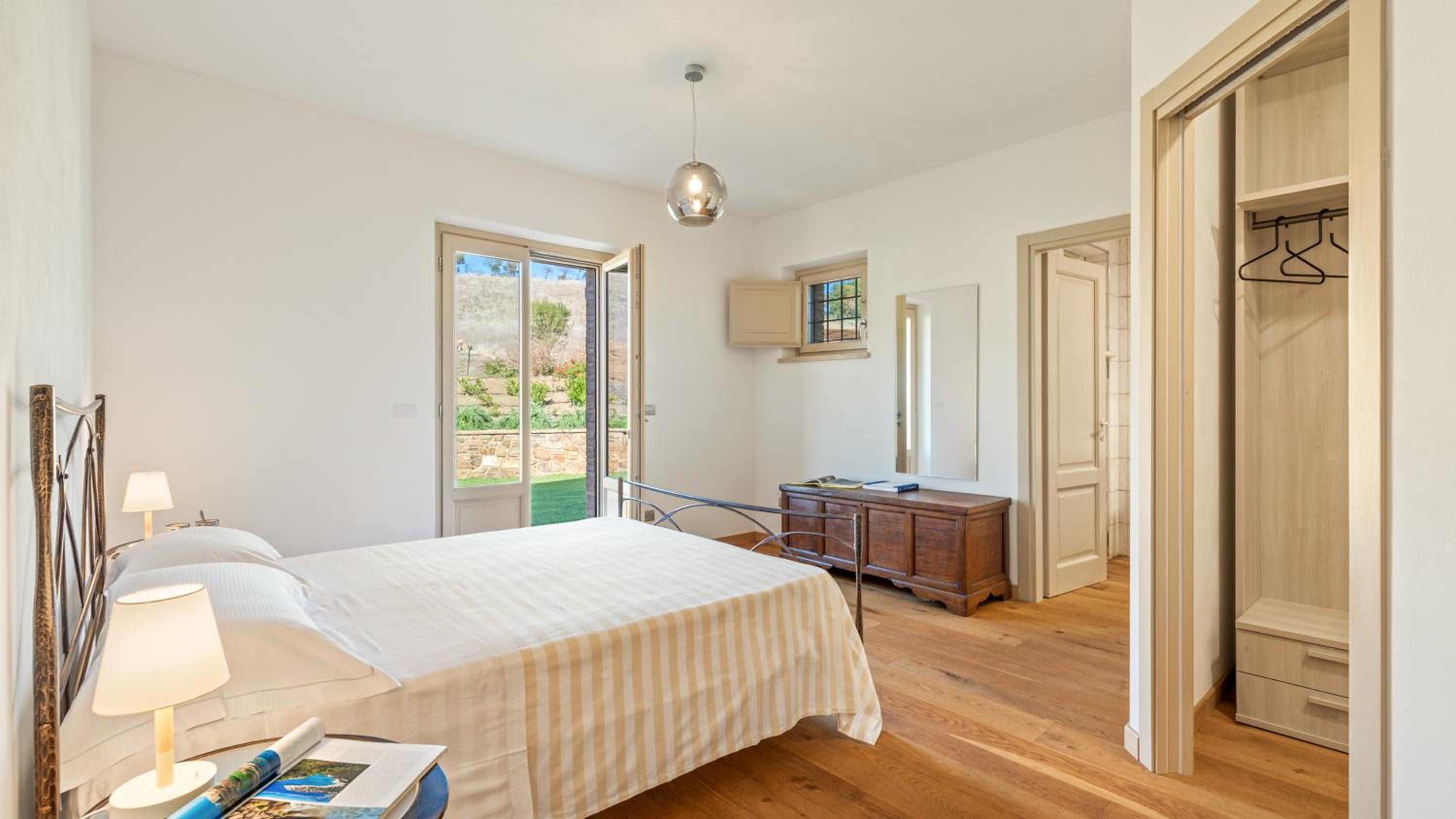 CASALE GROTTINI 8, Emma Villas