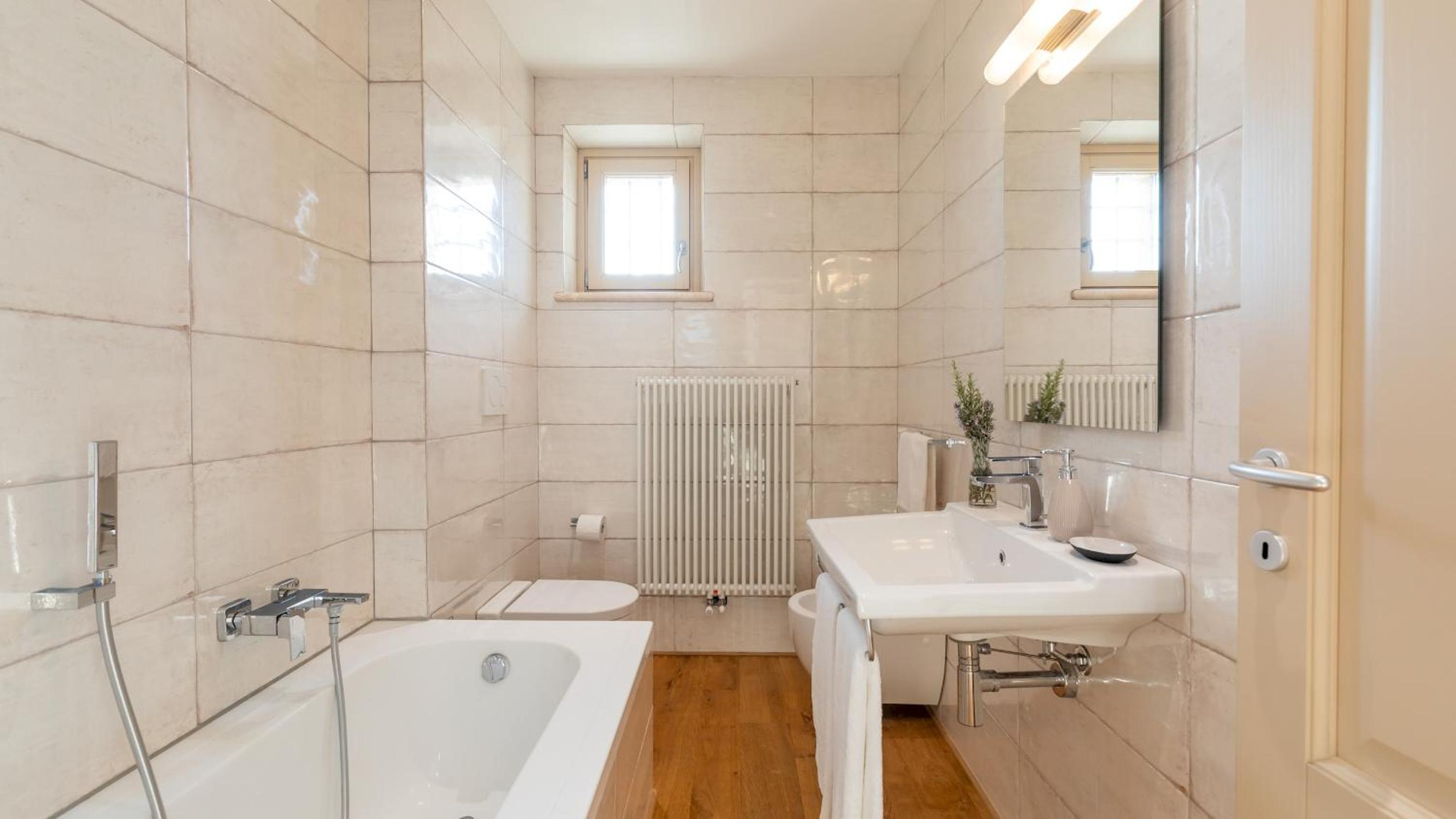 CASALE GROTTINI 8, Emma Villas