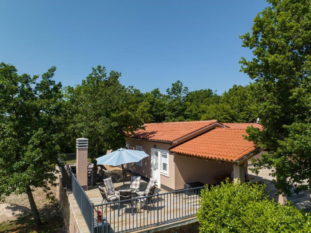 Villa St Nikola with jacuzzi and private swimming pool view 2